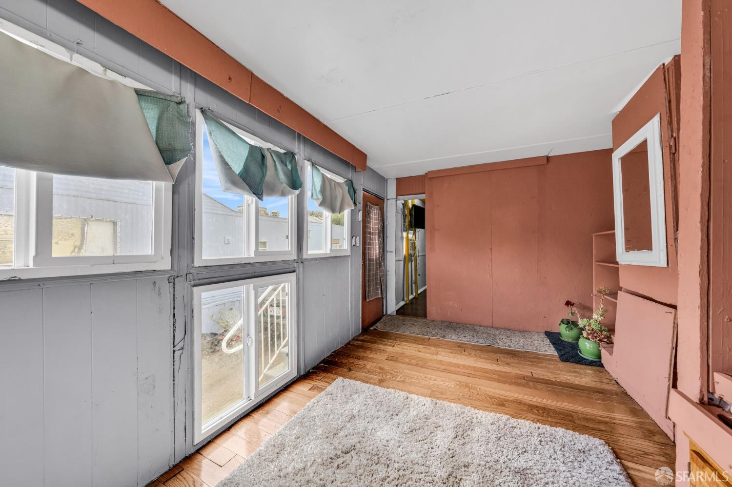 Detail Gallery Image 6 of 19 For 3499 E Bayshore Rd, Redwood City,  CA 94063 - 3 Beds | 1 Baths