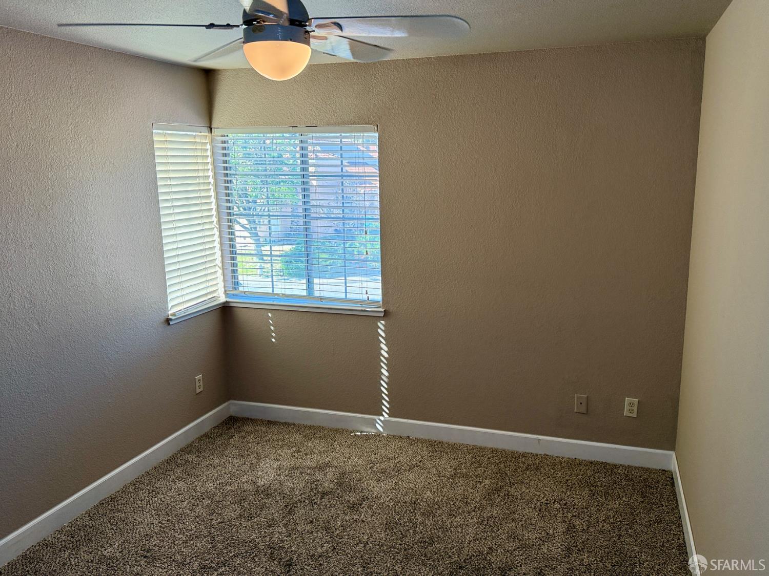 Detail Gallery Image 13 of 16 For 4400 Elk Dr, Antioch,  CA 94531 - 3 Beds | 2/1 Baths