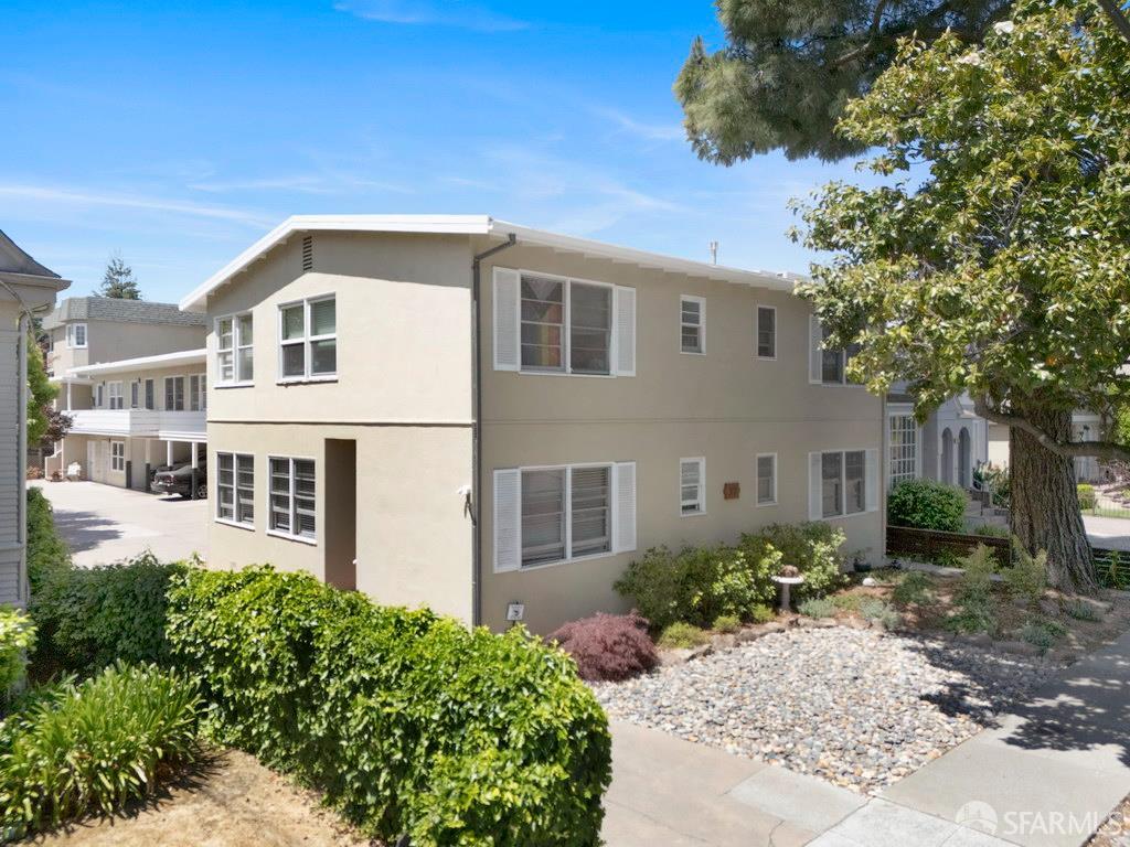 Detail Gallery Image 2 of 34 For 37 Lorton Ave, Burlingame,  CA 94010 - – Beds | – Baths