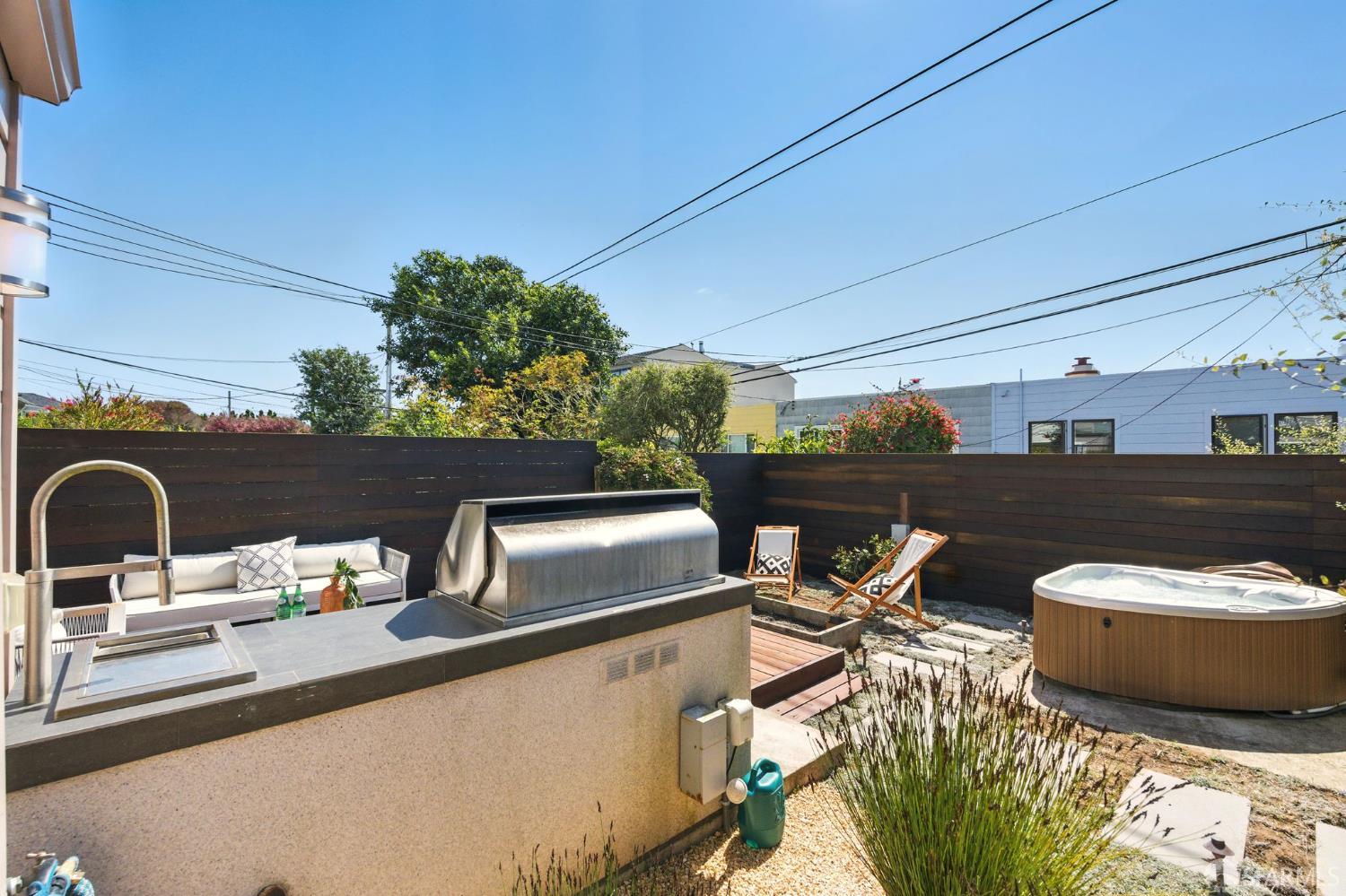 Detail Gallery Image 56 of 76 For 79 Meadowbrook Dr, San Francisco,  CA 94132 - 3 Beds | 2 Baths