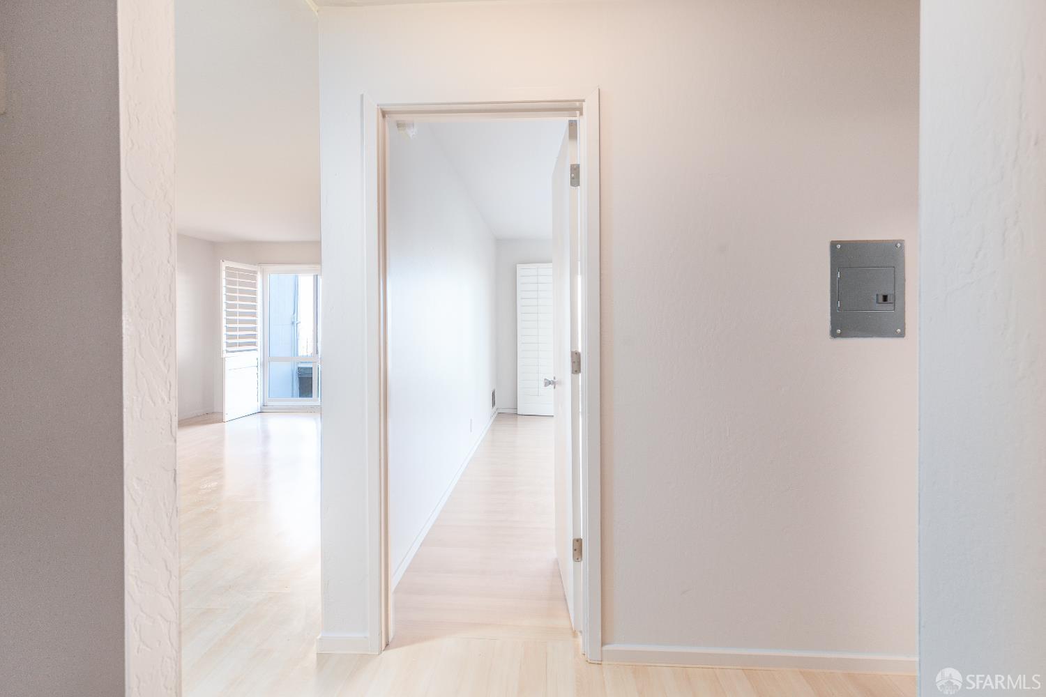 Detail Gallery Image 2 of 11 For 646 Corbett Ave #305,  San Francisco,  CA 94114 - 1 Beds | 1 Baths