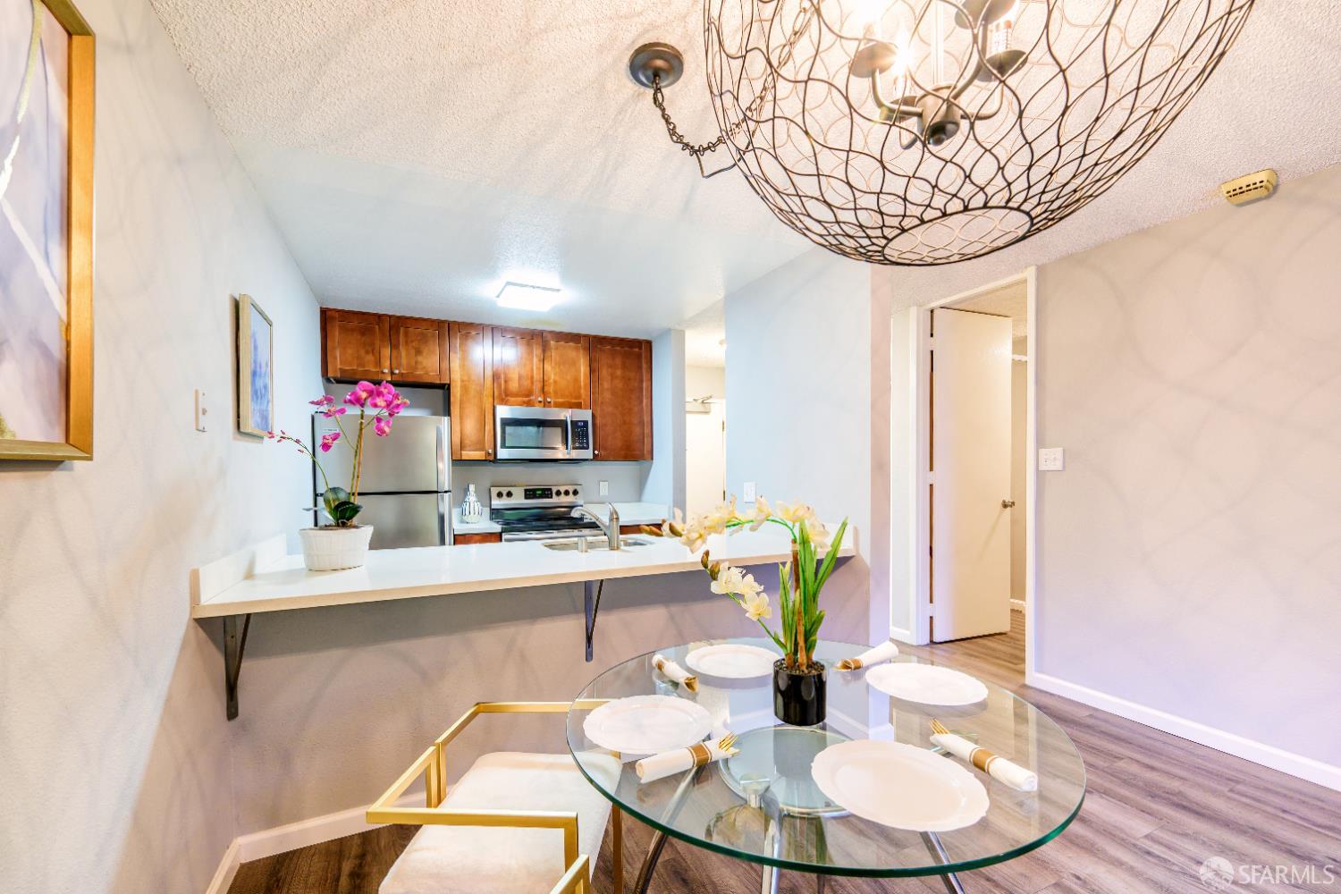 Detail Gallery Image 3 of 93 For 6148 Shelter Creek Ln, San Bruno,  CA 94066 - 1 Beds | 1 Baths