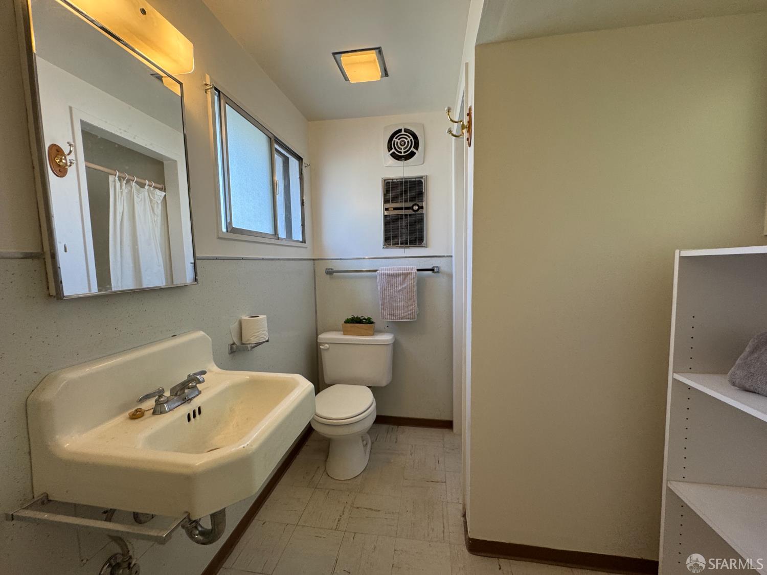 Detail Gallery Image 25 of 45 For 400 Holyoke St, San Francisco,  CA 94127 - 3 Beds | 2 Baths
