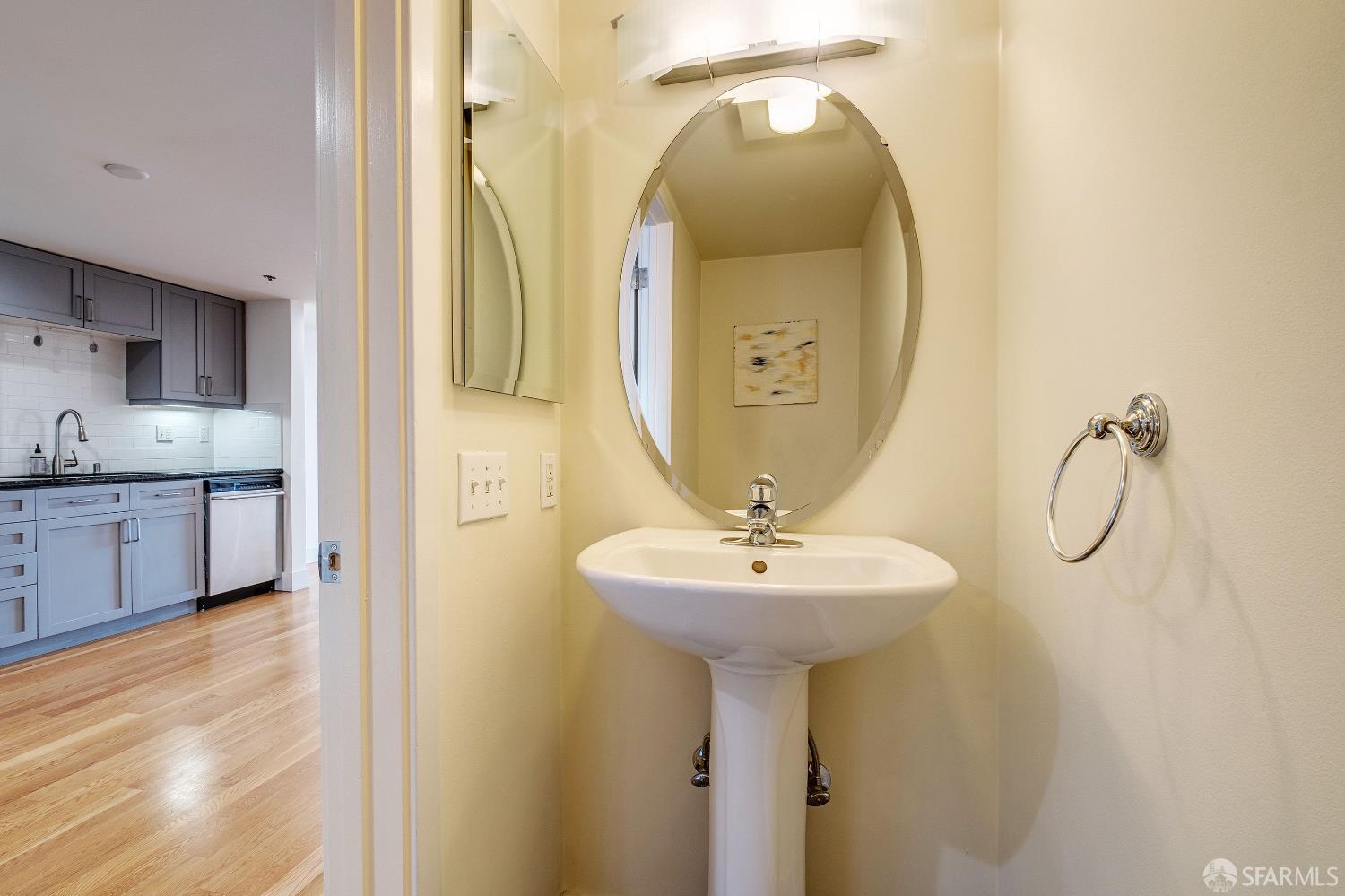 Detail Gallery Image 9 of 17 For 1047 Mississippi St, San Francisco,  CA 94107 - 1 Beds | 1/1 Baths