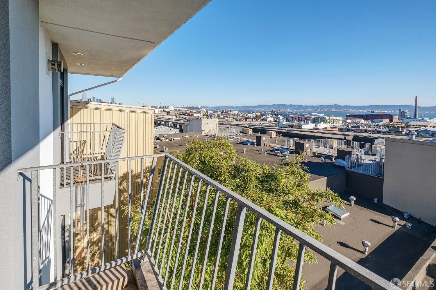 Detail Gallery Image 5 of 17 For 1047 Mississippi St, San Francisco,  CA 94107 - 1 Beds | 1/1 Baths
