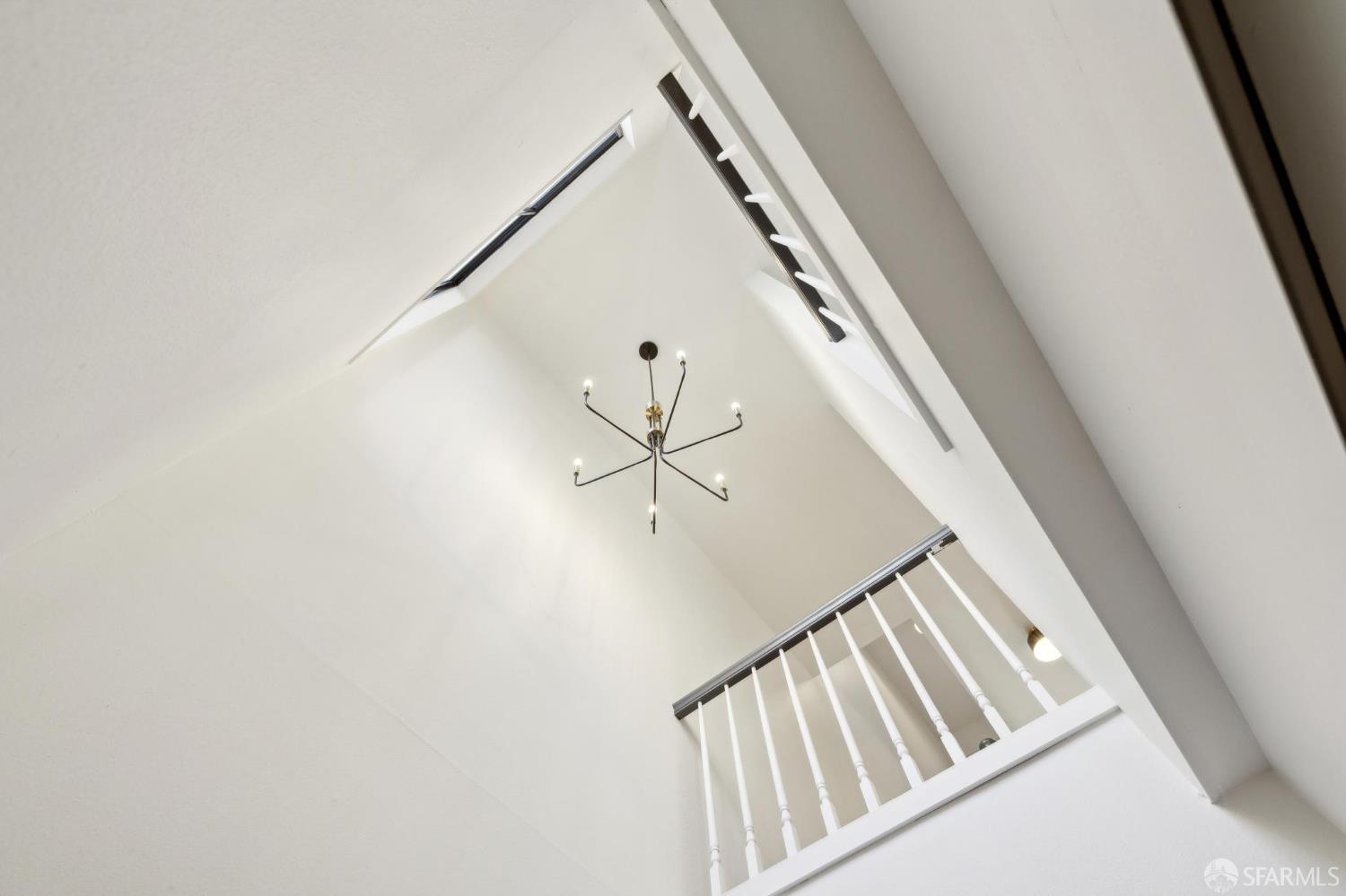 Detail Gallery Image 8 of 77 For 112 S Lake Merced Hls, San Francisco,  CA 94132 - 3 Beds | 2/1 Baths