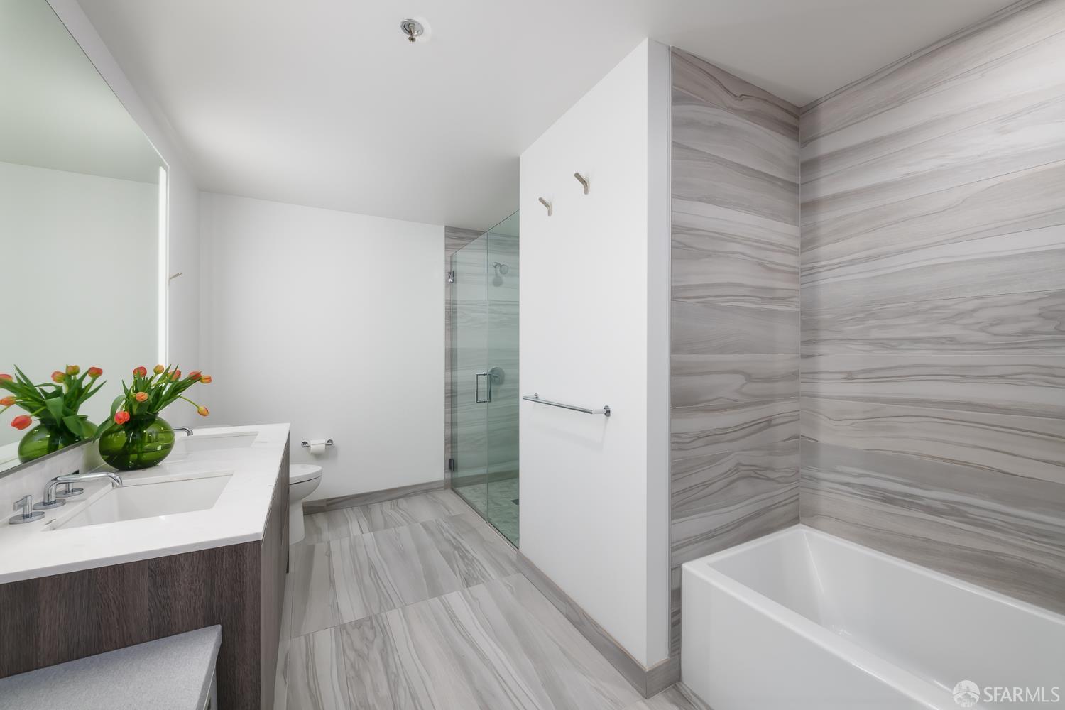 Detail Gallery Image 21 of 32 For 201 Folsom St 38e,  San Francisco,  CA 94105 - 3 Beds | 3 Baths