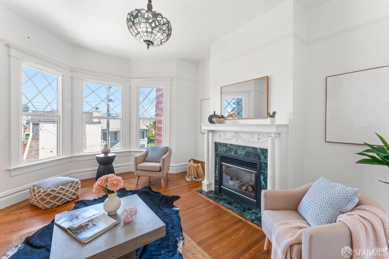 Detail Gallery Image 4 of 14 For 1221 Brunswick St, Daly City,  CA 94014 - 2 Beds | 1 Baths