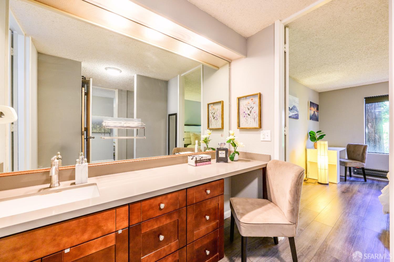 Detail Gallery Image 21 of 93 For 6148 Shelter Creek Ln, San Bruno,  CA 94066 - 1 Beds | 1 Baths