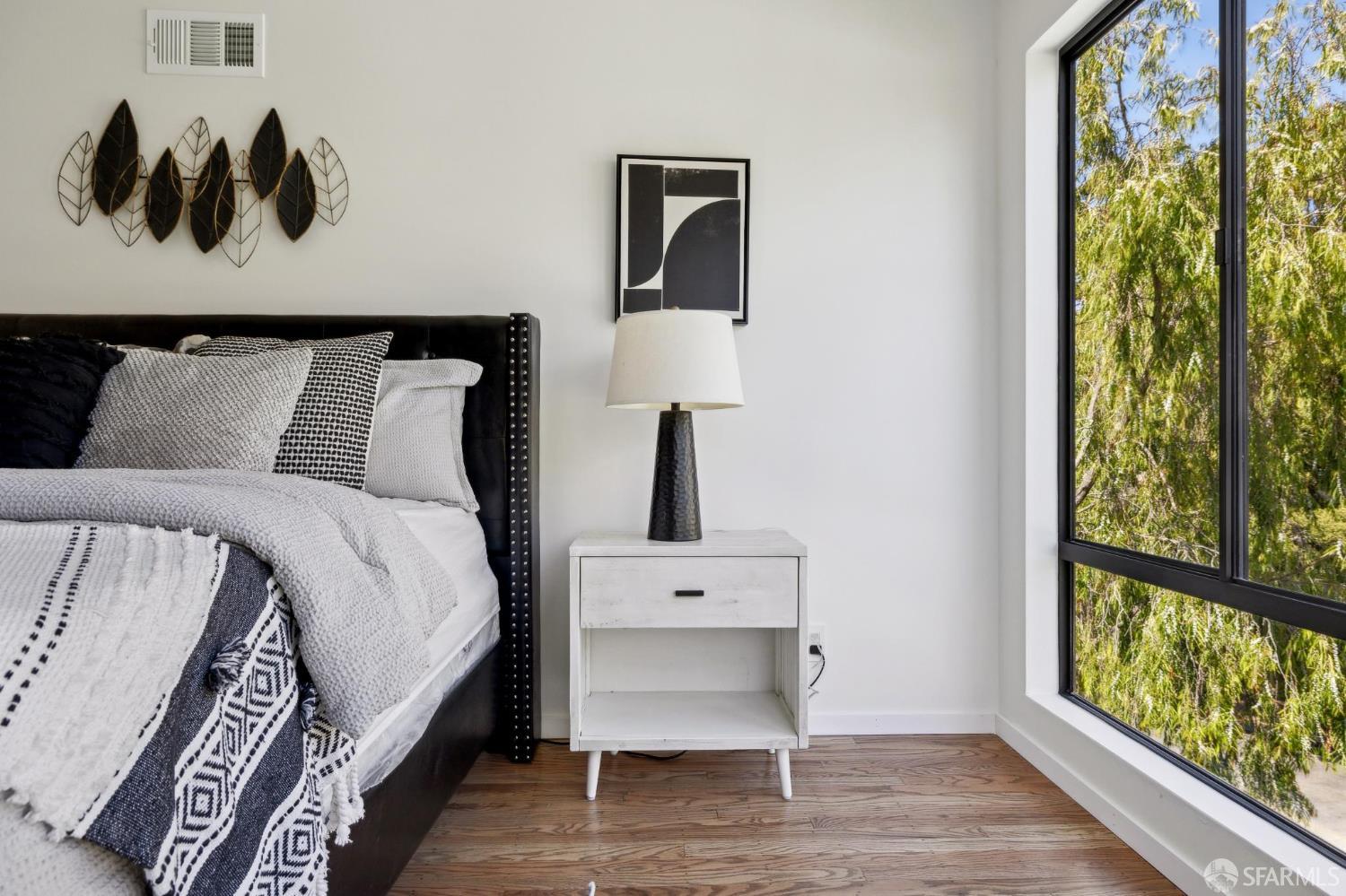 Detail Gallery Image 39 of 77 For 112 S Lake Merced Hls, San Francisco,  CA 94132 - 3 Beds | 2/1 Baths