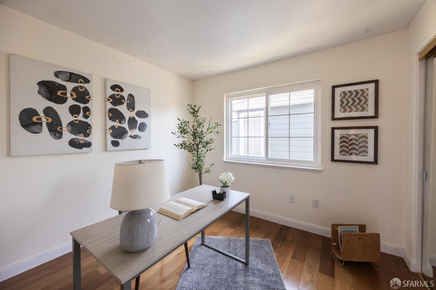 Detail Gallery Image 40 of 58 For 3044 Whisperwave Cir, Redwood City,  CA 94065 - 4 Beds | 2/1 Baths