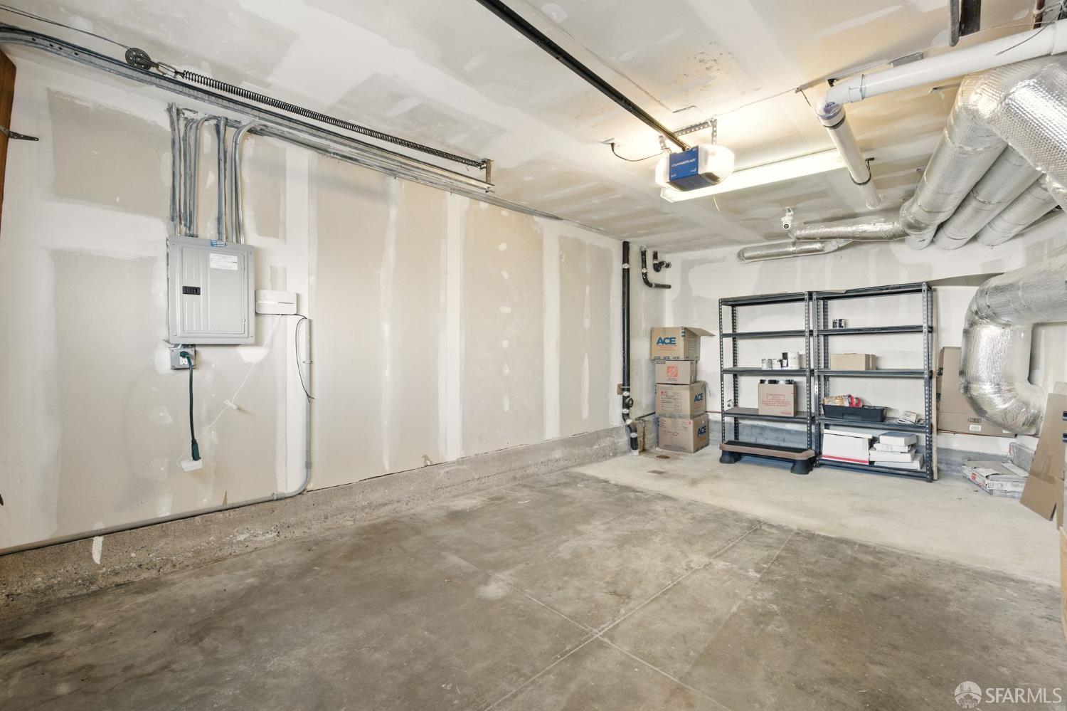 Detail Gallery Image 63 of 76 For 79 Meadowbrook Dr, San Francisco,  CA 94132 - 3 Beds | 2 Baths