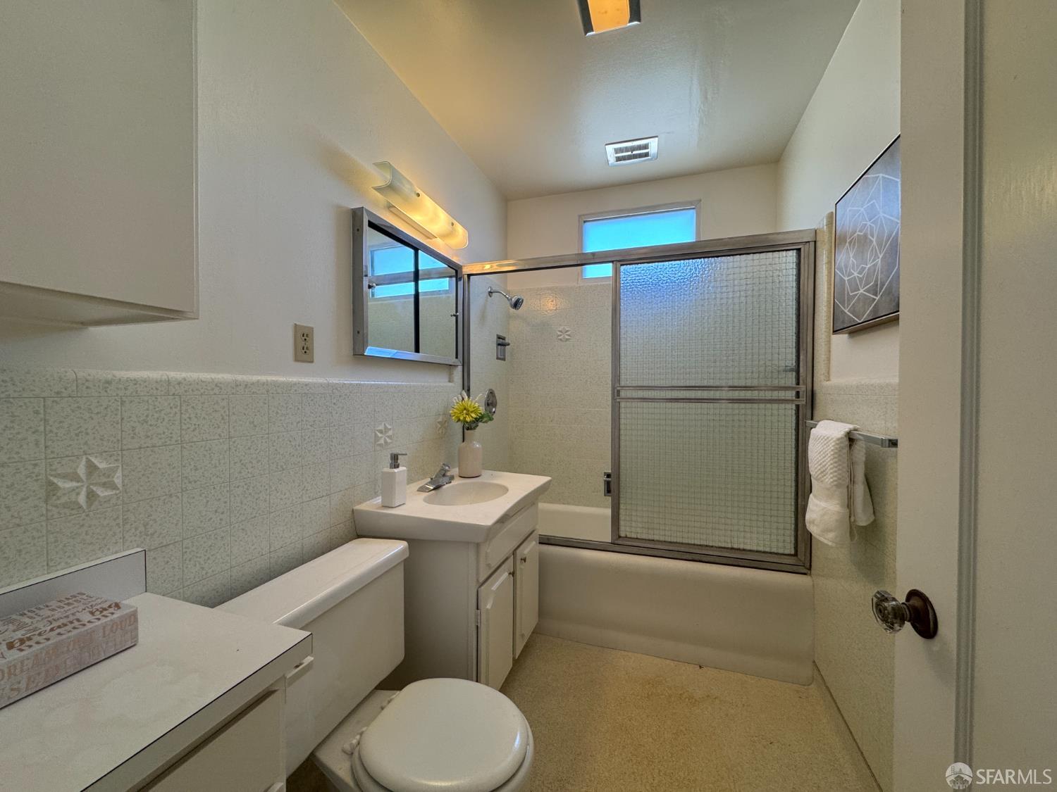 Detail Gallery Image 10 of 45 For 400 Holyoke St, San Francisco,  CA 94127 - 3 Beds | 2 Baths