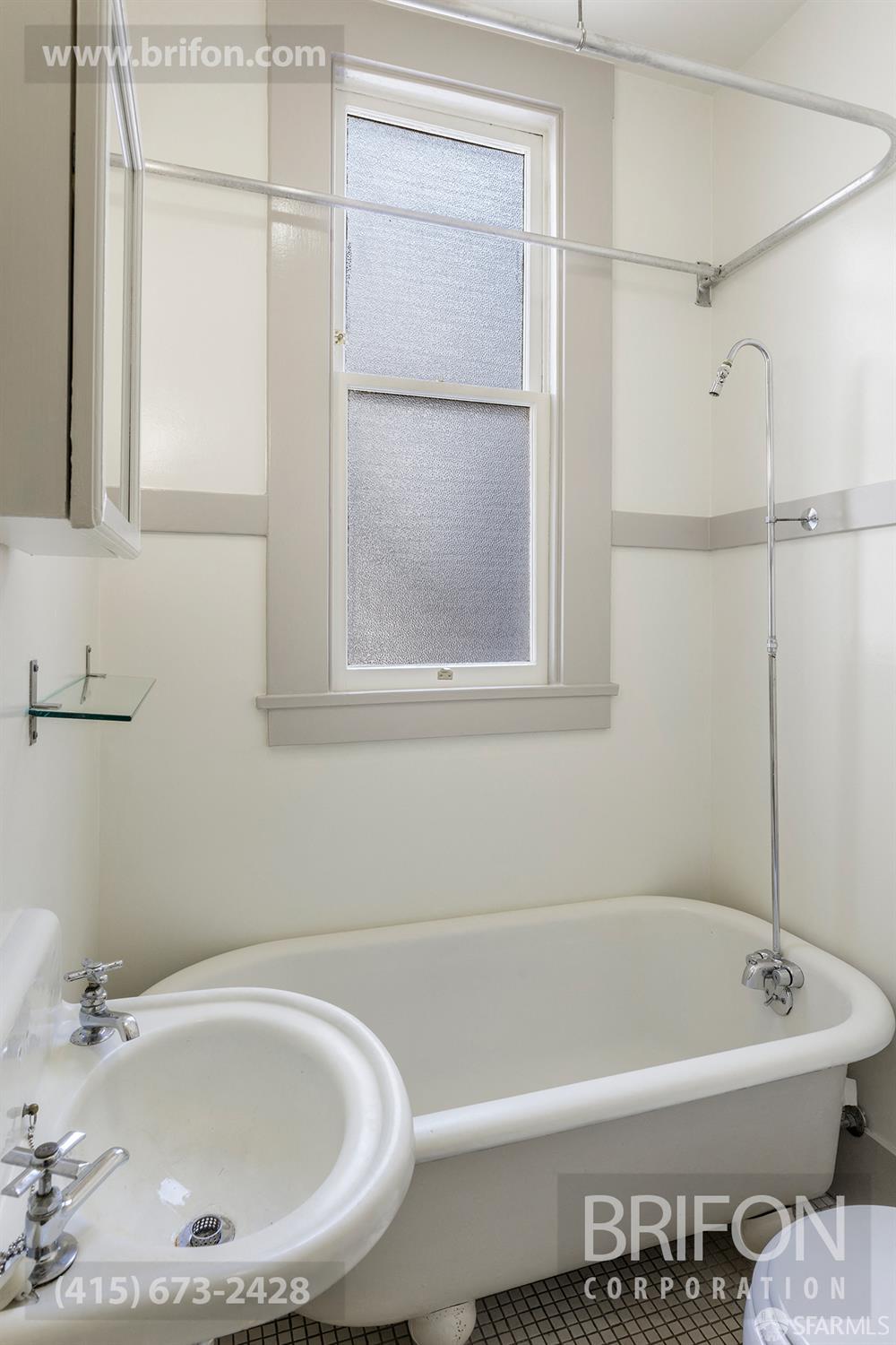 Detail Gallery Image 5 of 18 For 1417 Jackson St, San Francisco,  CA 94109 - 1 Beds | 1 Baths