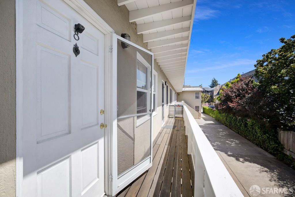 Detail Gallery Image 32 of 34 For 37 Lorton Ave, Burlingame,  CA 94010 - – Beds | – Baths