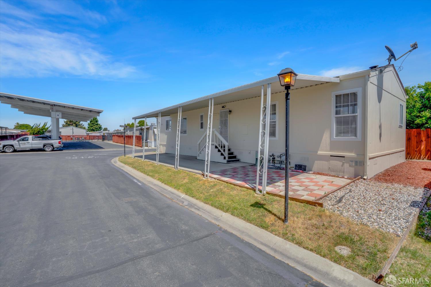 Detail Gallery Image 26 of 30 For 2240 Stillwell Dr, Hayward,  CA 94545 - 3 Beds | 2 Baths