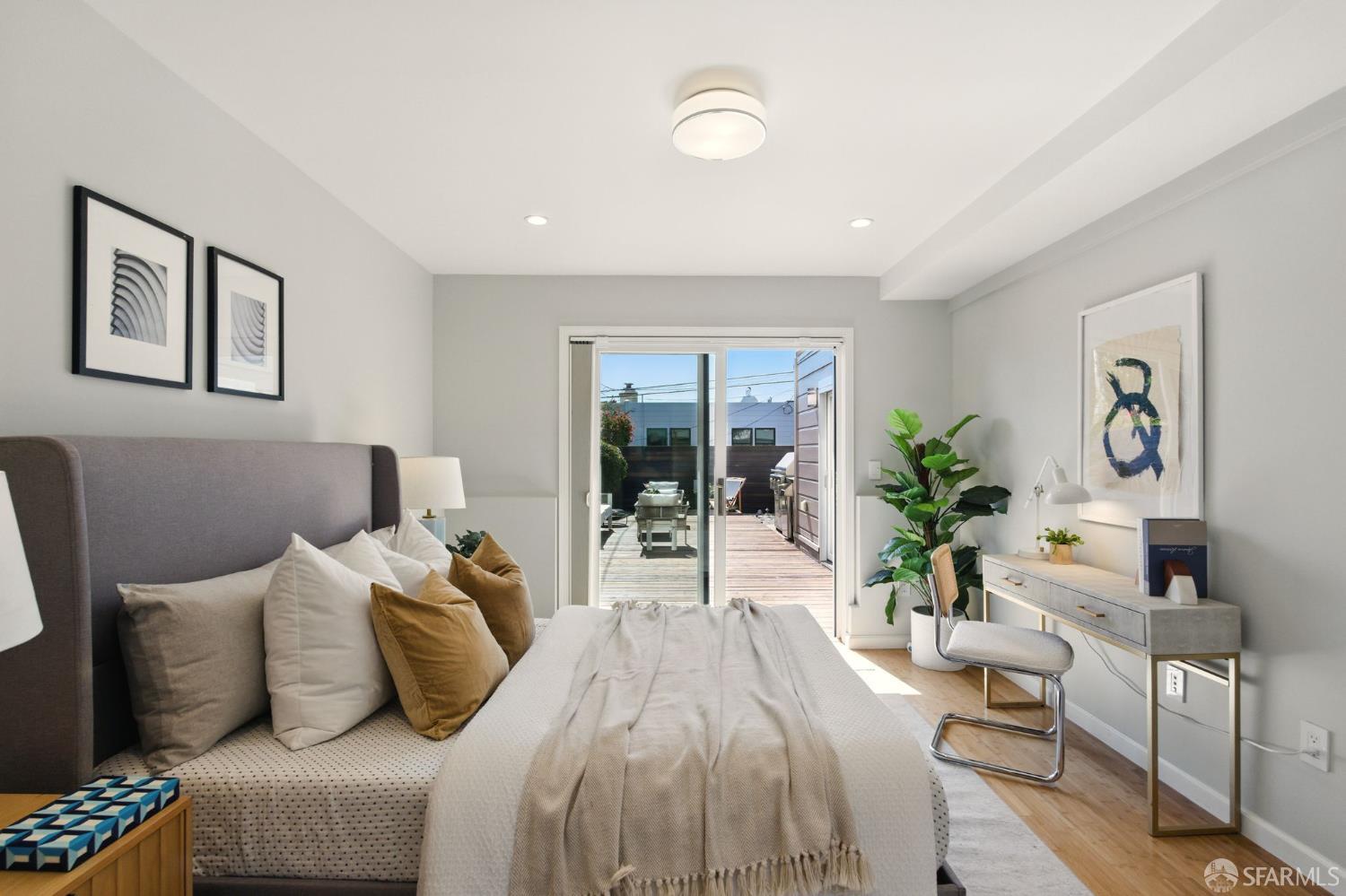 Detail Gallery Image 42 of 76 For 79 Meadowbrook Dr, San Francisco,  CA 94132 - 3 Beds | 2 Baths