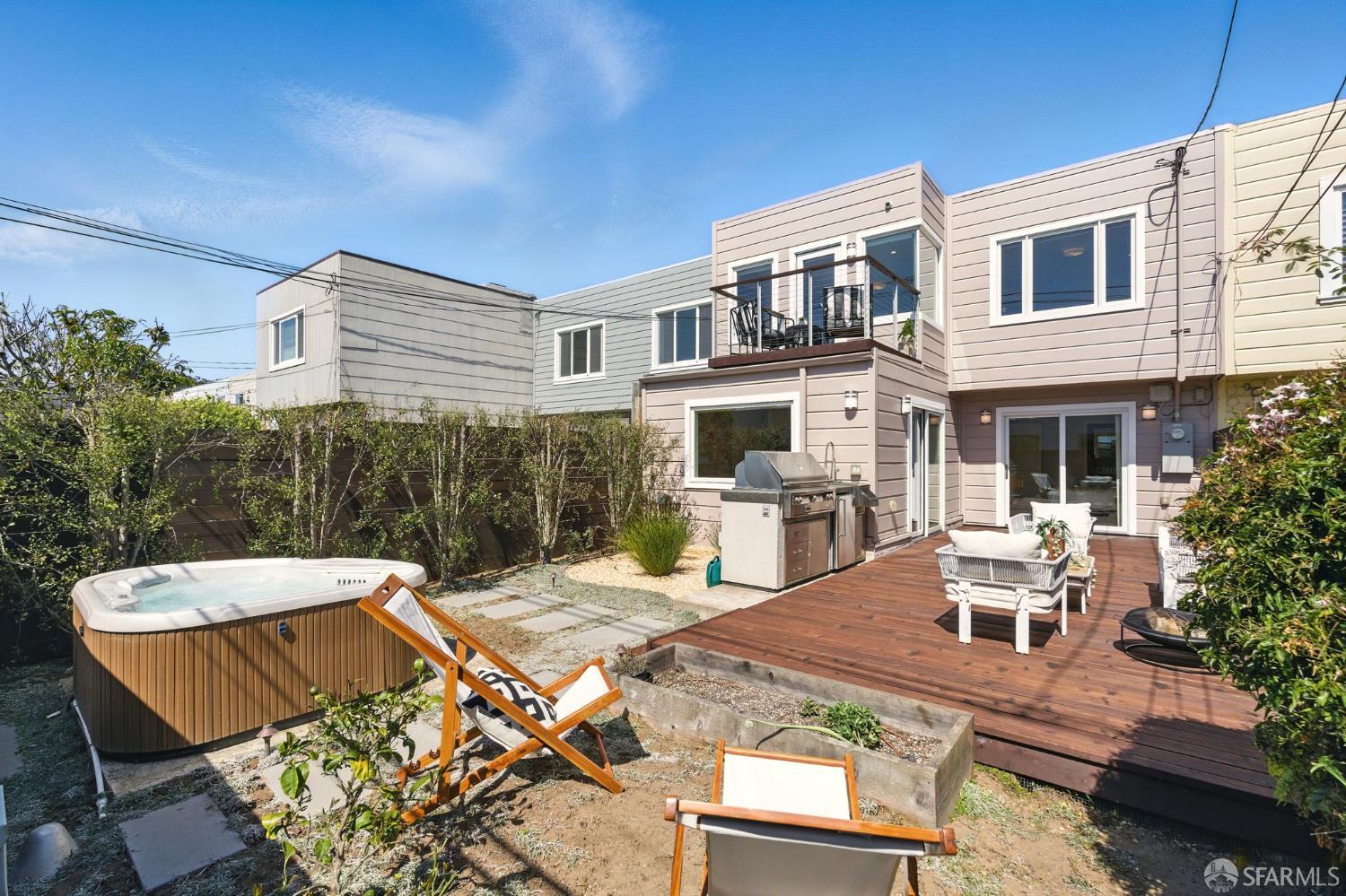 Detail Gallery Image 57 of 76 For 79 Meadowbrook Dr, San Francisco,  CA 94132 - 3 Beds | 2 Baths
