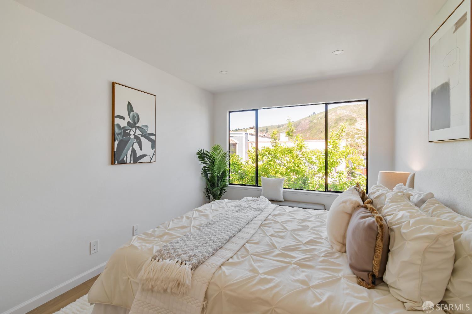 Detail Gallery Image 30 of 81 For 383 Abbot Ave, Daly City,  CA 94014 - 3 Beds | 3 Baths