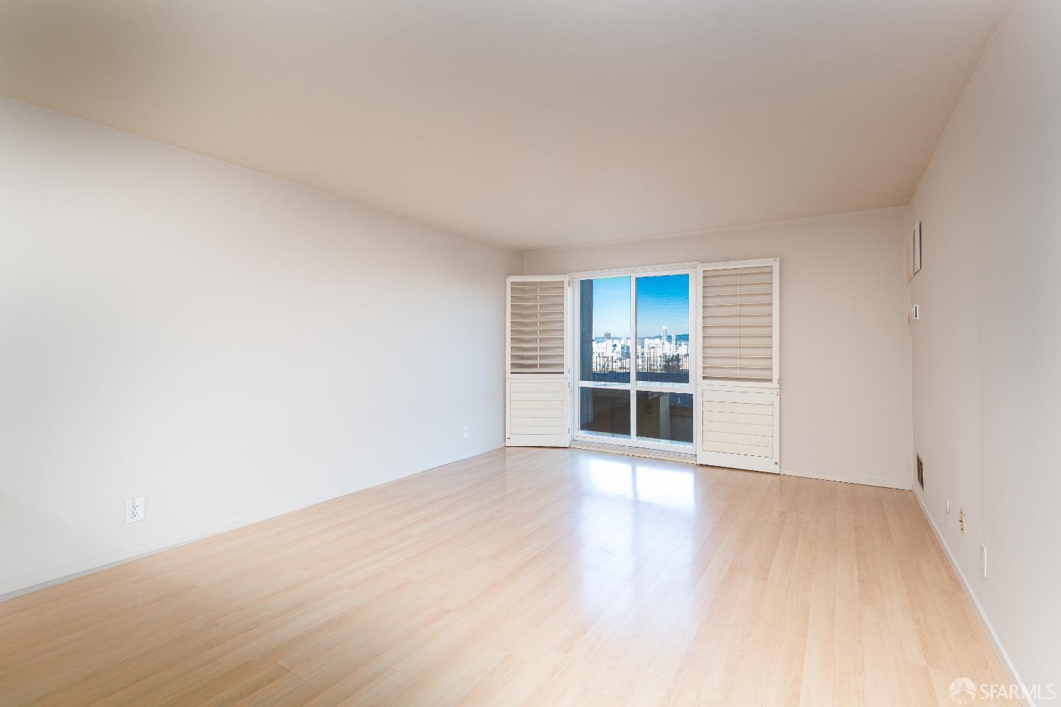Detail Gallery Image 5 of 11 For 646 Corbett Ave #305,  San Francisco,  CA 94114 - 1 Beds | 1 Baths