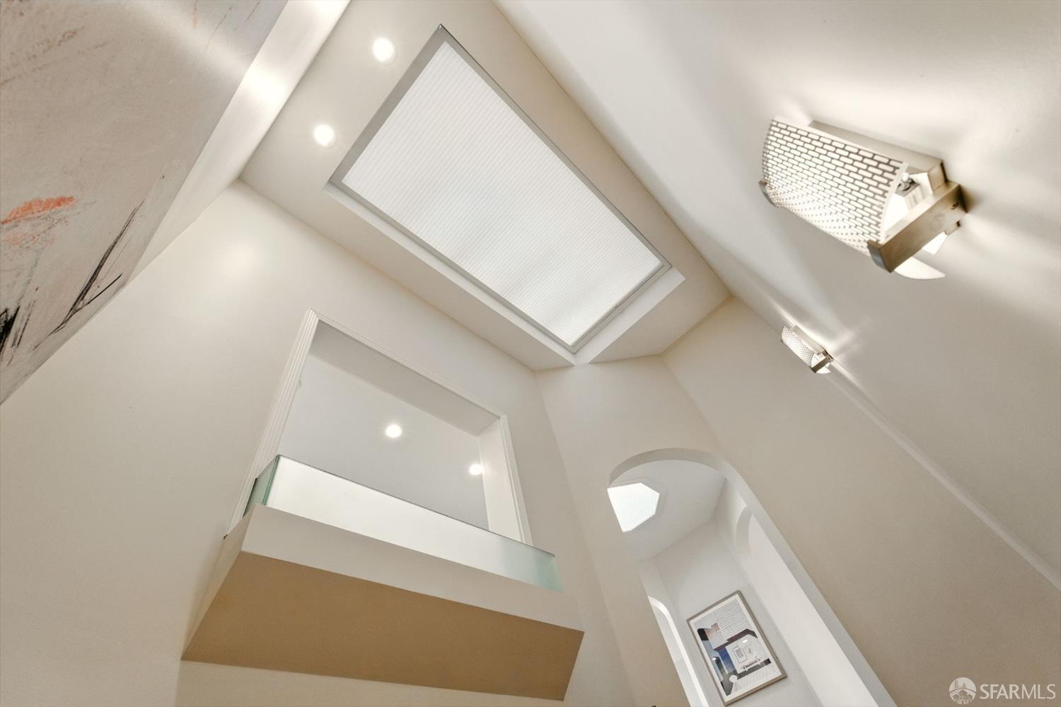 Detail Gallery Image 9 of 76 For 79 Meadowbrook Dr, San Francisco,  CA 94132 - 3 Beds | 2 Baths