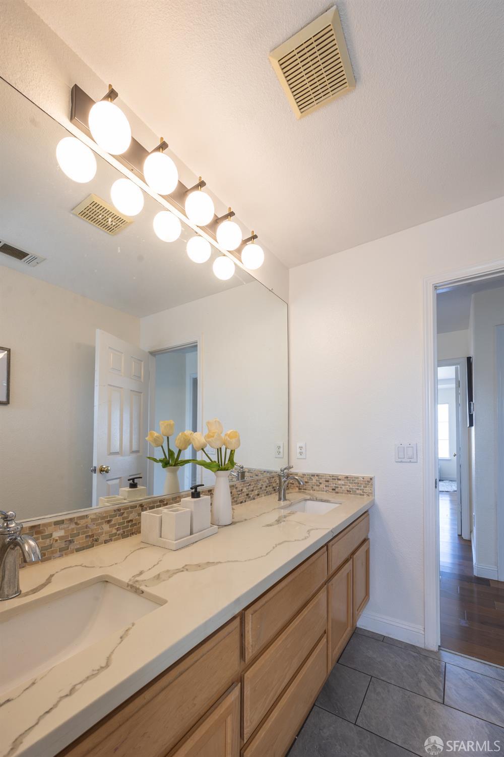 Detail Gallery Image 53 of 58 For 3044 Whisperwave Cir, Redwood City,  CA 94065 - 4 Beds | 2/1 Baths