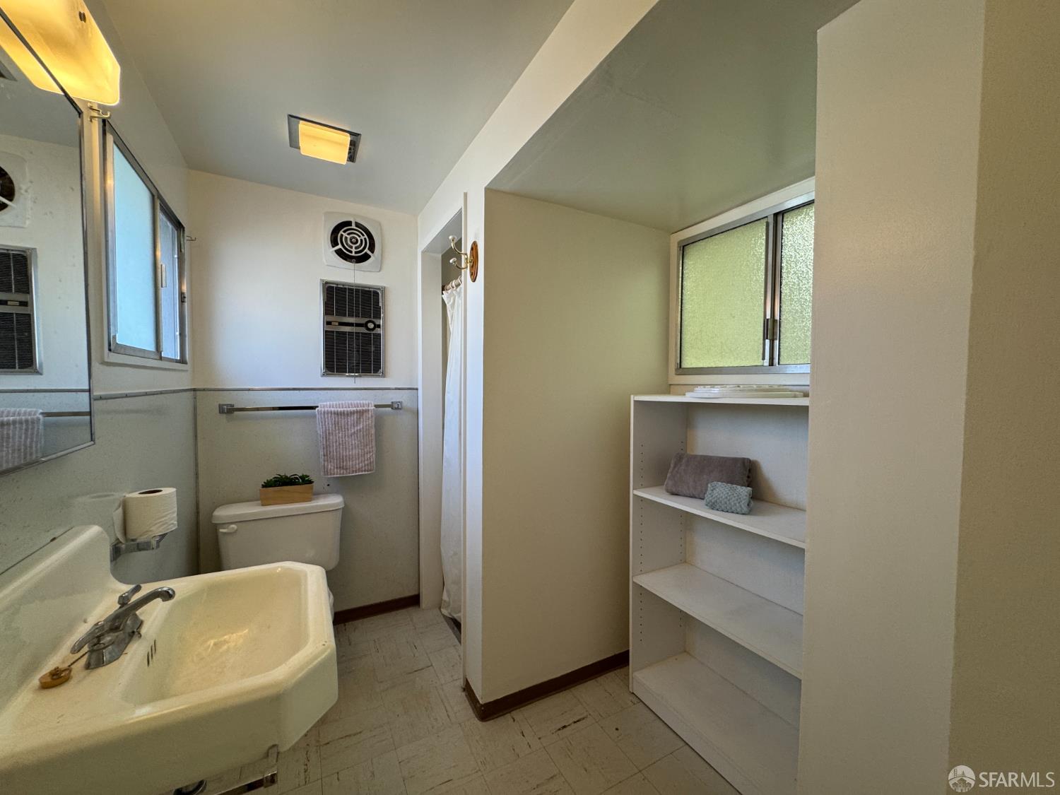 Detail Gallery Image 24 of 45 For 400 Holyoke St, San Francisco,  CA 94127 - 3 Beds | 2 Baths