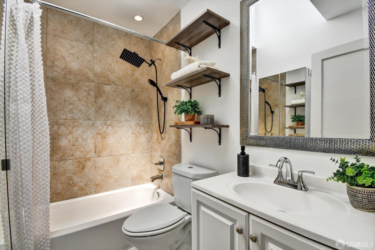 Detail Gallery Image 24 of 41 For 1675 Quint St, San Francisco,  CA 94124 - 3 Beds | 2 Baths