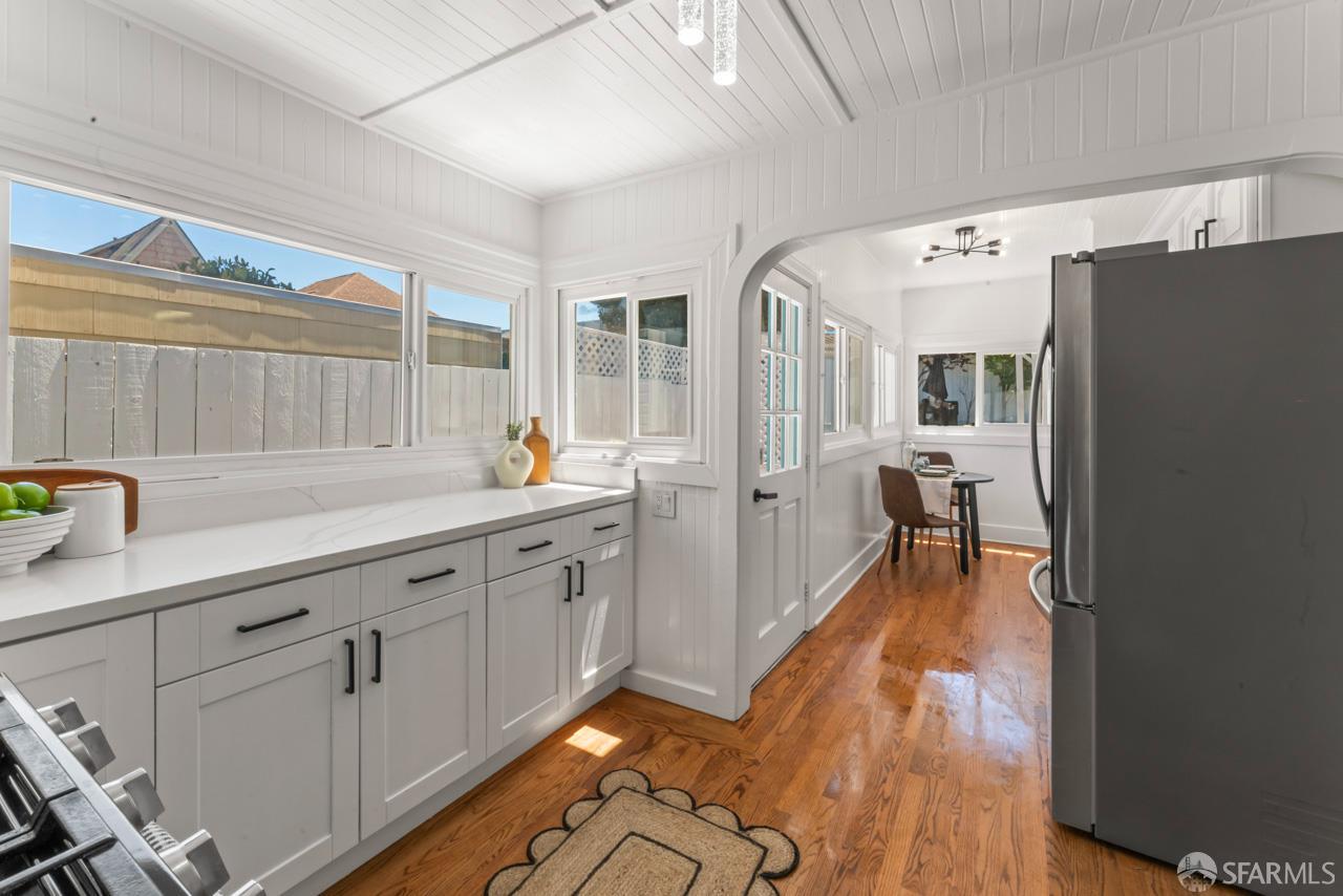 Detail Gallery Image 6 of 14 For 1221 Brunswick St, Daly City,  CA 94014 - 2 Beds | 1 Baths