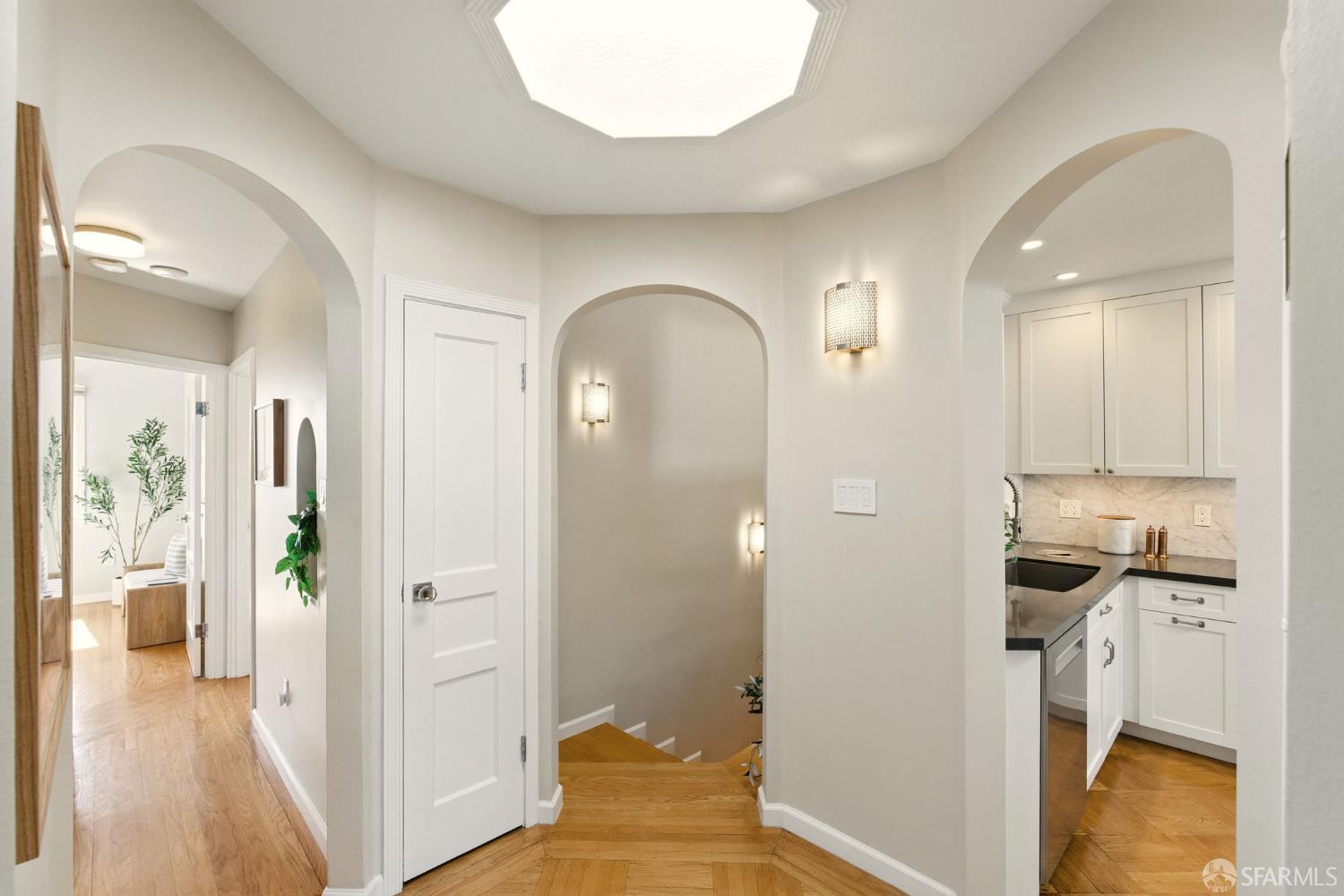 Detail Gallery Image 10 of 76 For 79 Meadowbrook Dr, San Francisco,  CA 94132 - 3 Beds | 2 Baths