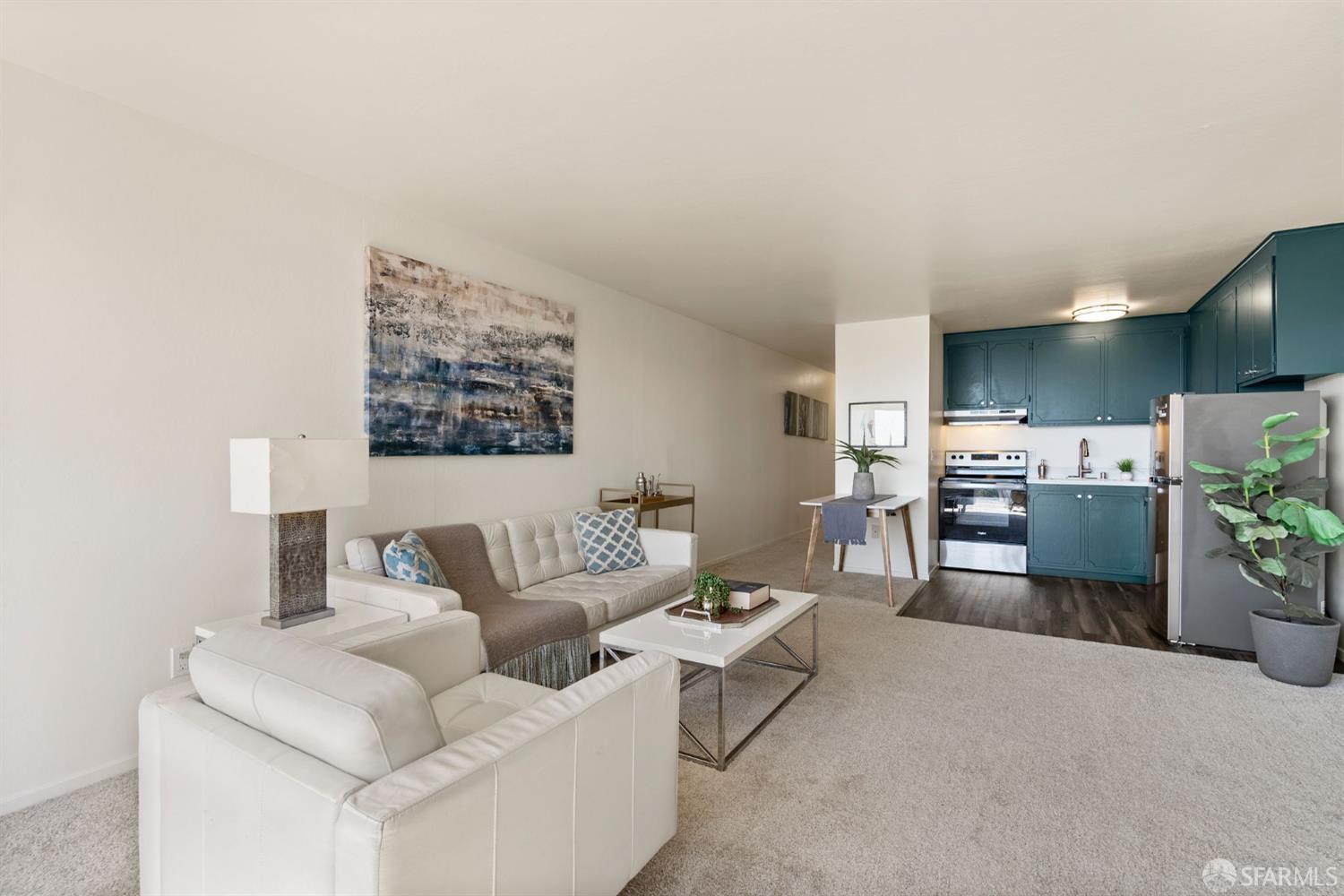 Detail Gallery Image 6 of 19 For 655 Corbett Ave #505,  San Francisco,  CA 94114 - 1 Beds | 1 Baths