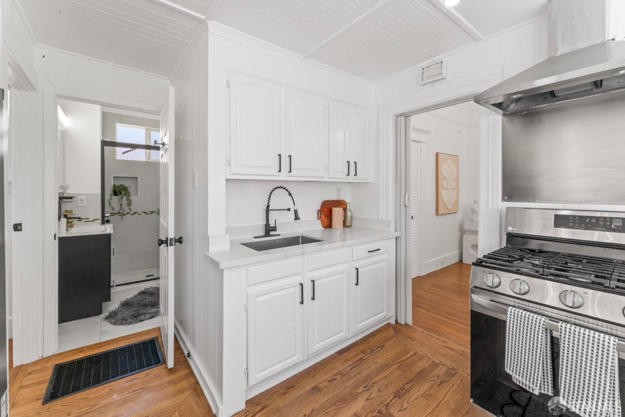 Detail Gallery Image 9 of 14 For 1221 Brunswick St, Daly City,  CA 94014 - 2 Beds | 1 Baths