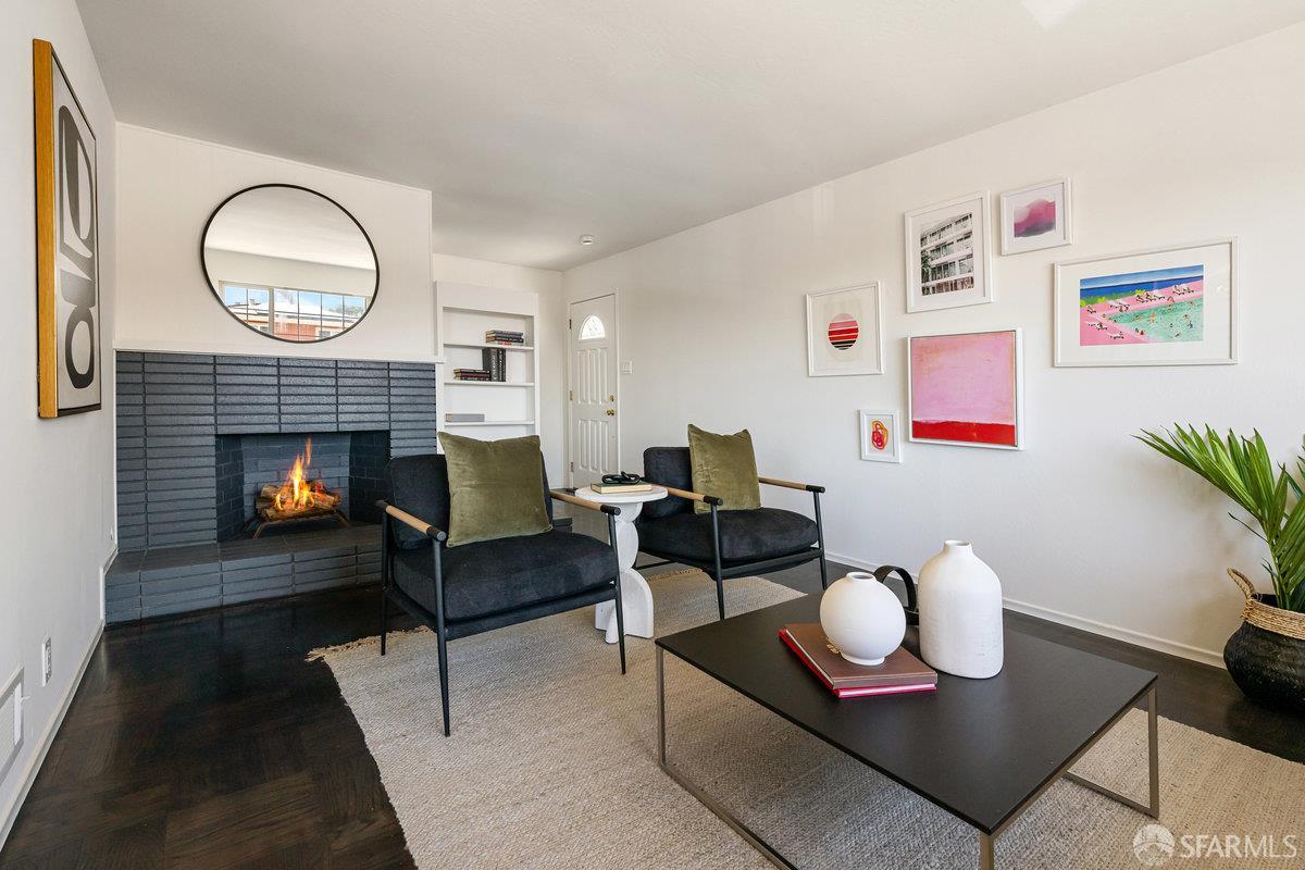 Detail Gallery Image 4 of 59 For 256 Verano Dr, Daly City,  CA 94015 - 3 Beds | 2 Baths
