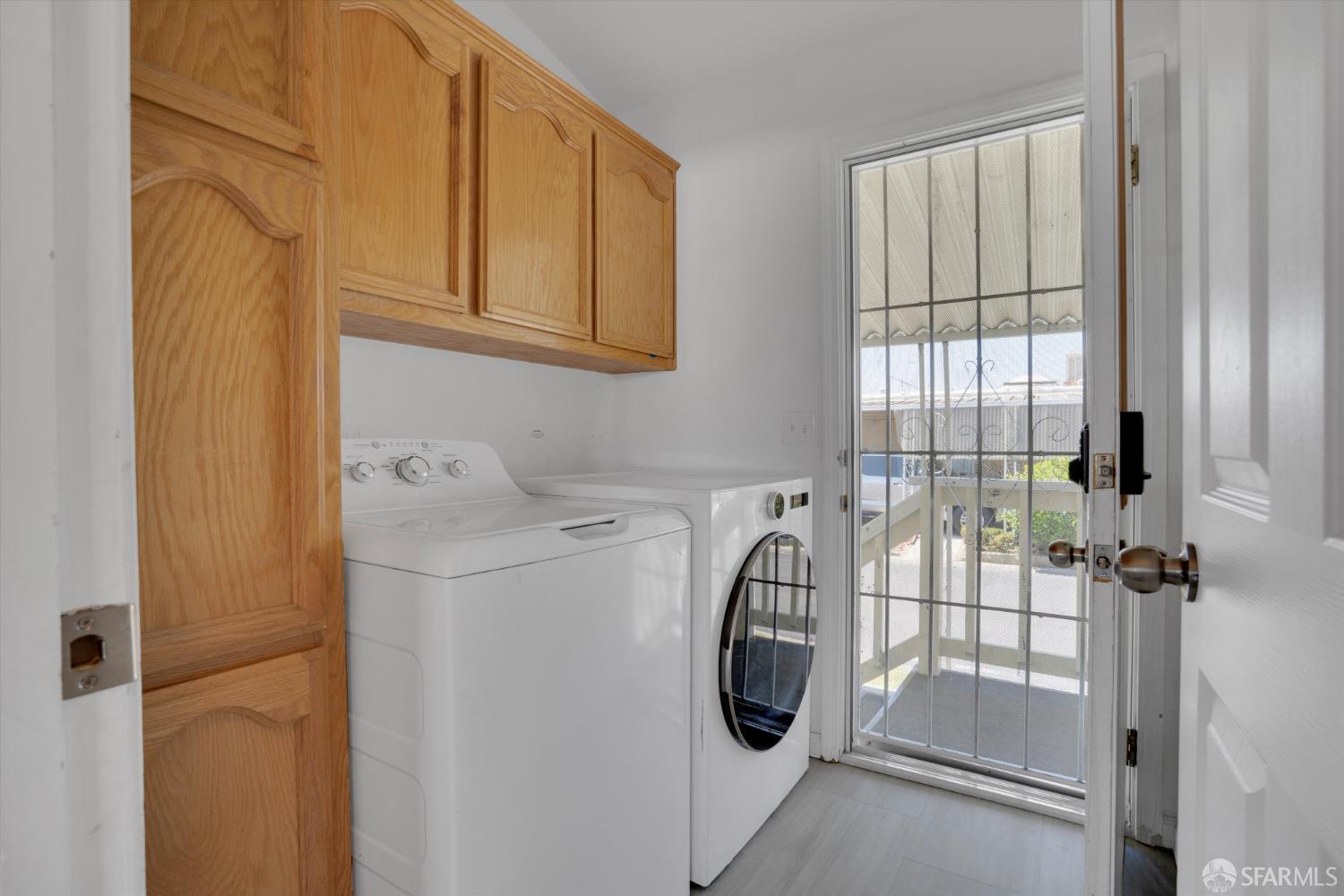 Detail Gallery Image 17 of 30 For 2240 Stillwell Dr, Hayward,  CA 94545 - 3 Beds | 2 Baths
