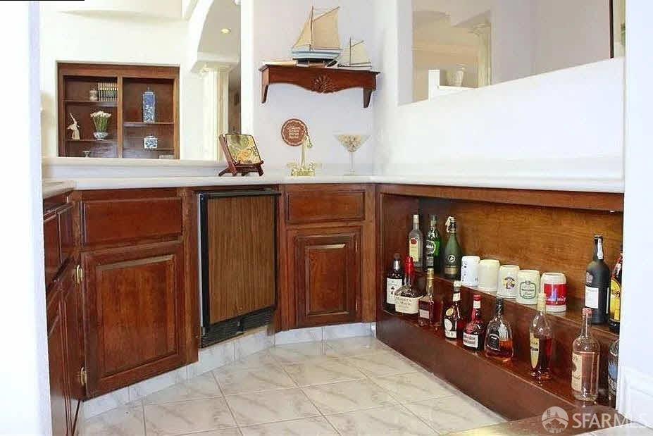 Detail Gallery Image 9 of 18 For 2220 Sunset Pt, Discovery Bay,  CA 94505 - 5 Beds | 5/1 Baths