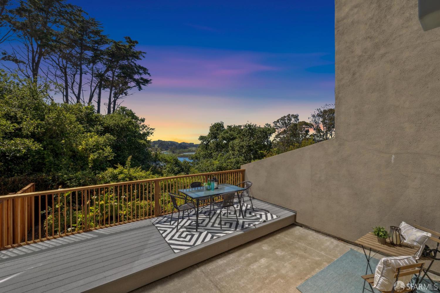 Detail Gallery Image 73 of 77 For 112 S Lake Merced Hls, San Francisco,  CA 94132 - 3 Beds | 2/1 Baths