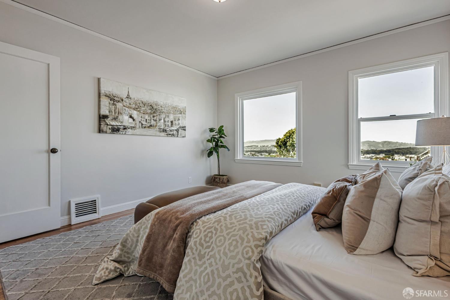 Detail Gallery Image 35 of 68 For 1722 Ortega St, San Francisco,  CA 94122 - 3 Beds | 2 Baths