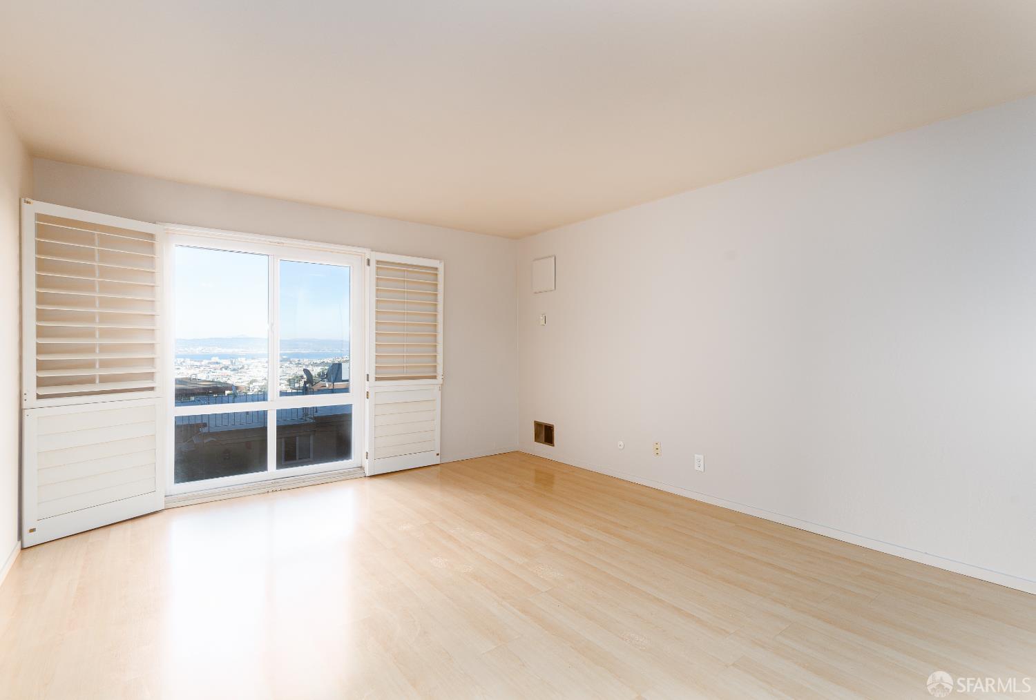 Detail Gallery Image 6 of 11 For 646 Corbett Ave #305,  San Francisco,  CA 94114 - 1 Beds | 1 Baths