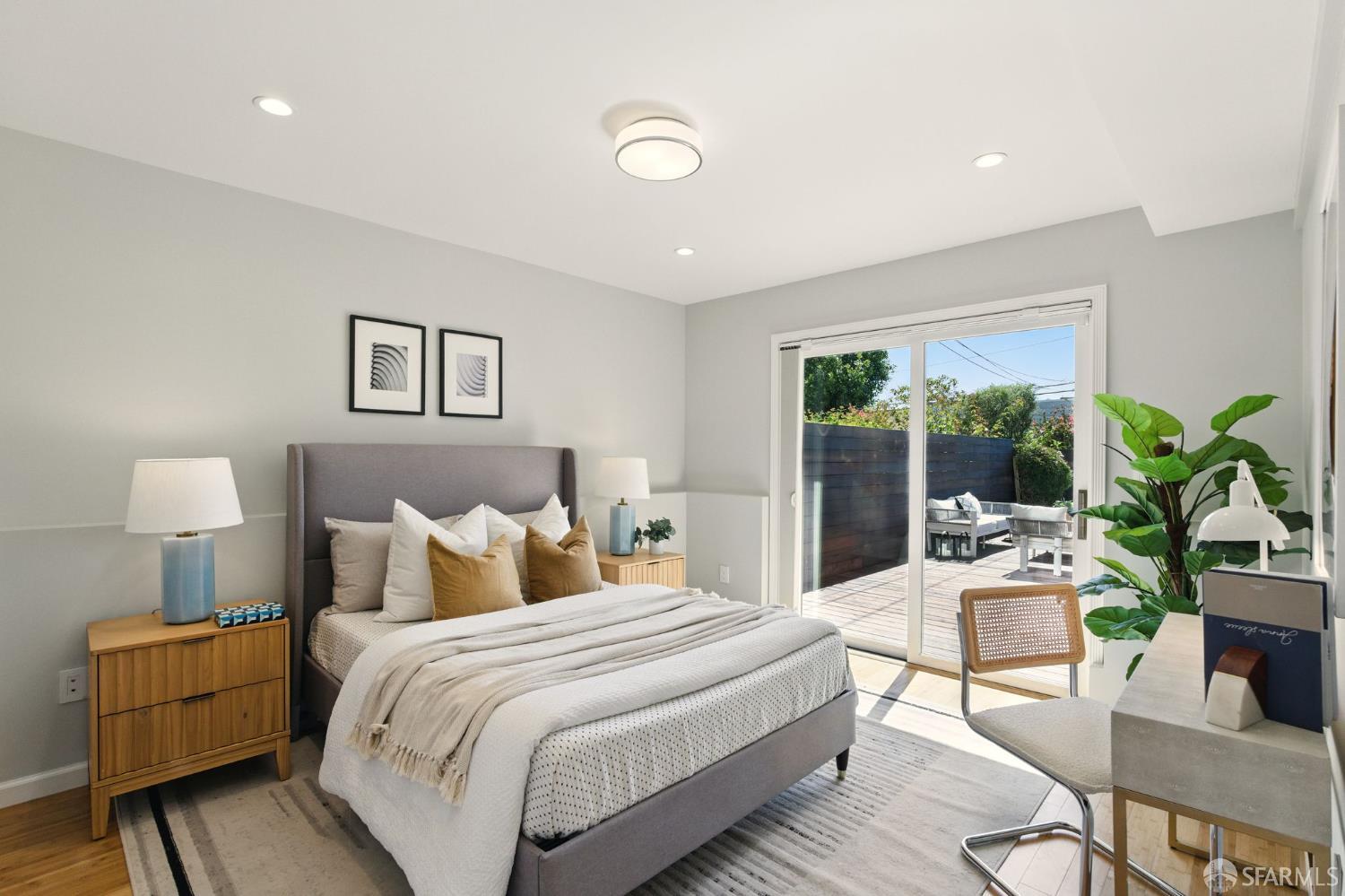 Detail Gallery Image 41 of 76 For 79 Meadowbrook Dr, San Francisco,  CA 94132 - 3 Beds | 2 Baths