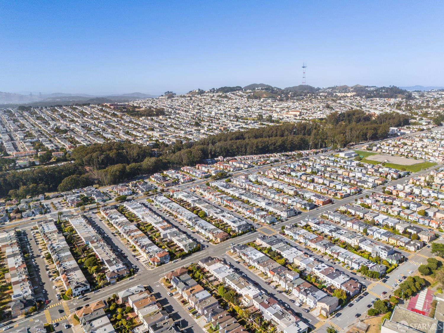 Detail Gallery Image 70 of 76 For 79 Meadowbrook Dr, San Francisco,  CA 94132 - 3 Beds | 2 Baths