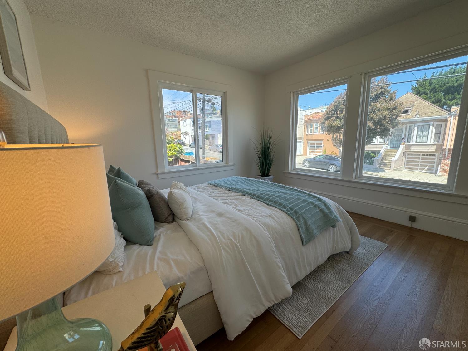 Detail Gallery Image 15 of 45 For 400 Holyoke St, San Francisco,  CA 94127 - 3 Beds | 2 Baths