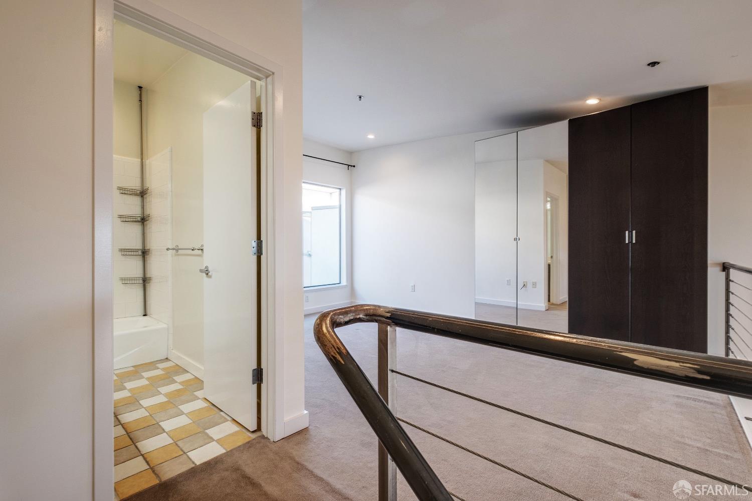 Detail Gallery Image 11 of 17 For 1047 Mississippi St, San Francisco,  CA 94107 - 1 Beds | 1/1 Baths