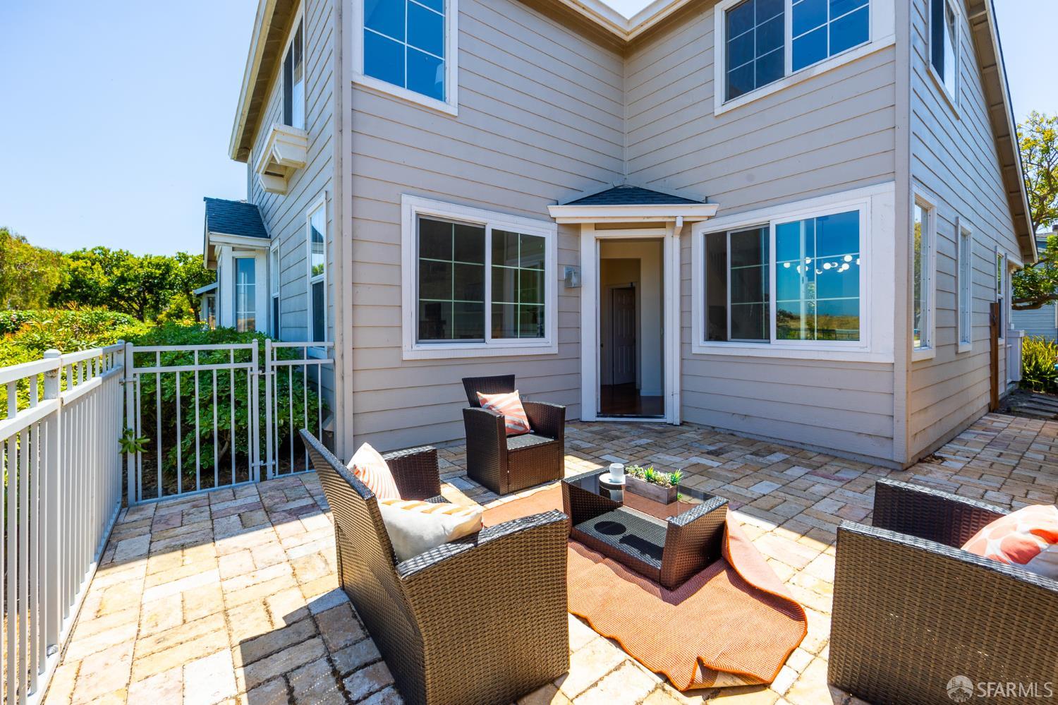 Detail Gallery Image 57 of 58 For 3044 Whisperwave Cir, Redwood City,  CA 94065 - 4 Beds | 2/1 Baths