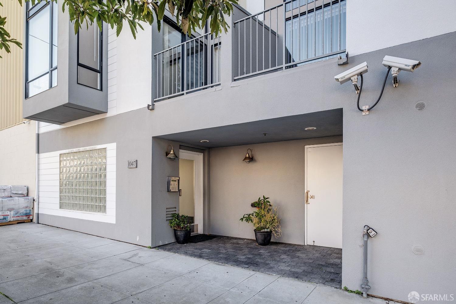 Detail Gallery Image 2 of 17 For 1047 Mississippi St, San Francisco,  CA 94107 - 1 Beds | 1/1 Baths