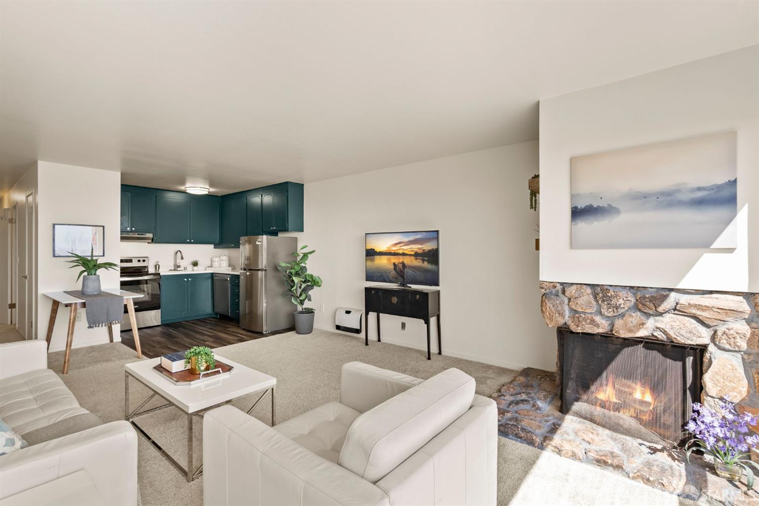 Detail Gallery Image 5 of 19 For 655 Corbett Ave #505,  San Francisco,  CA 94114 - 1 Beds | 1 Baths