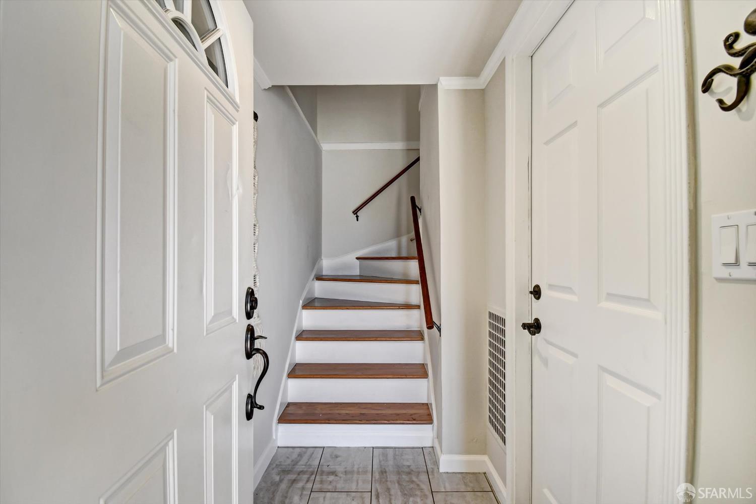 Detail Gallery Image 5 of 41 For 1675 Quint St, San Francisco,  CA 94124 - 3 Beds | 2 Baths
