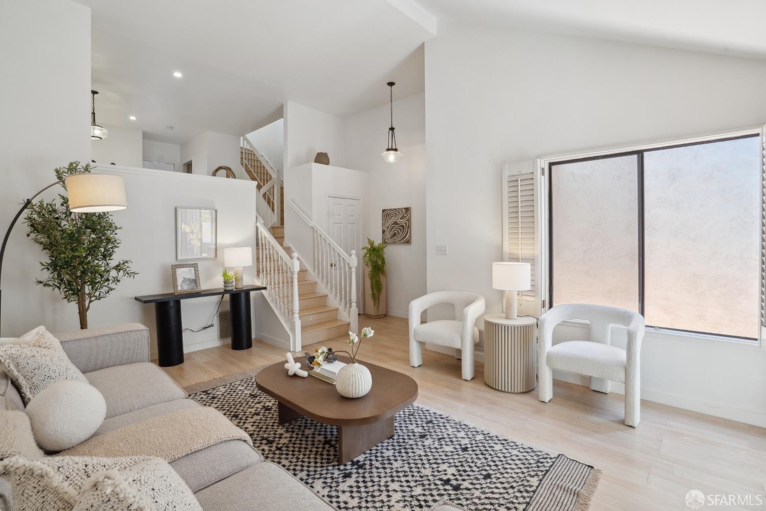 Detail Gallery Image 3 of 36 For 539 Pimlico Ct, Walnut Creek,  CA 94597 - 2 Beds | 2/1 Baths