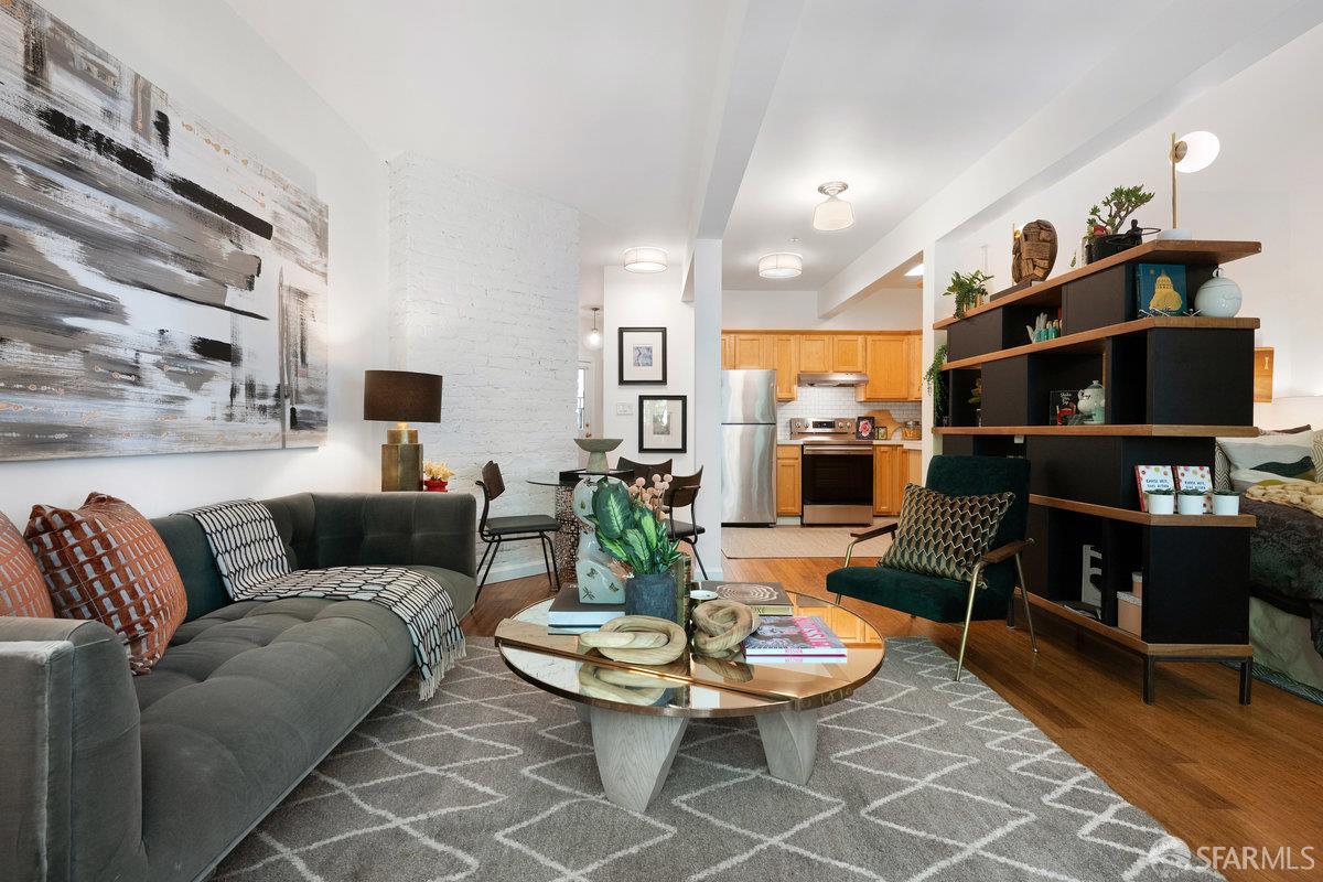 Detail Gallery Image 3 of 35 For 116 Lyon St #1,  San Francisco,  CA 94117 - 0 Beds | 1 Baths