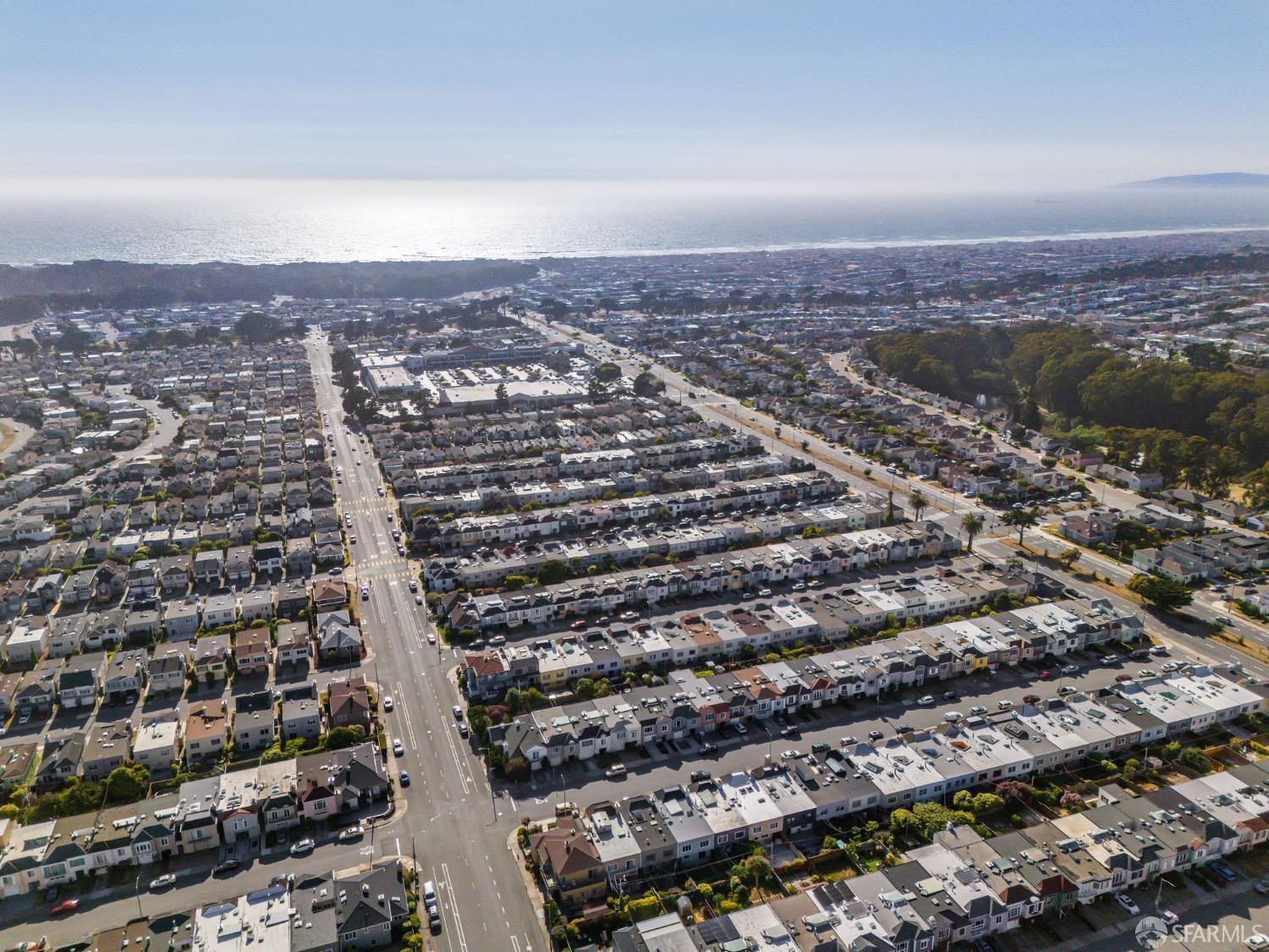 Detail Gallery Image 69 of 76 For 79 Meadowbrook Dr, San Francisco,  CA 94132 - 3 Beds | 2 Baths