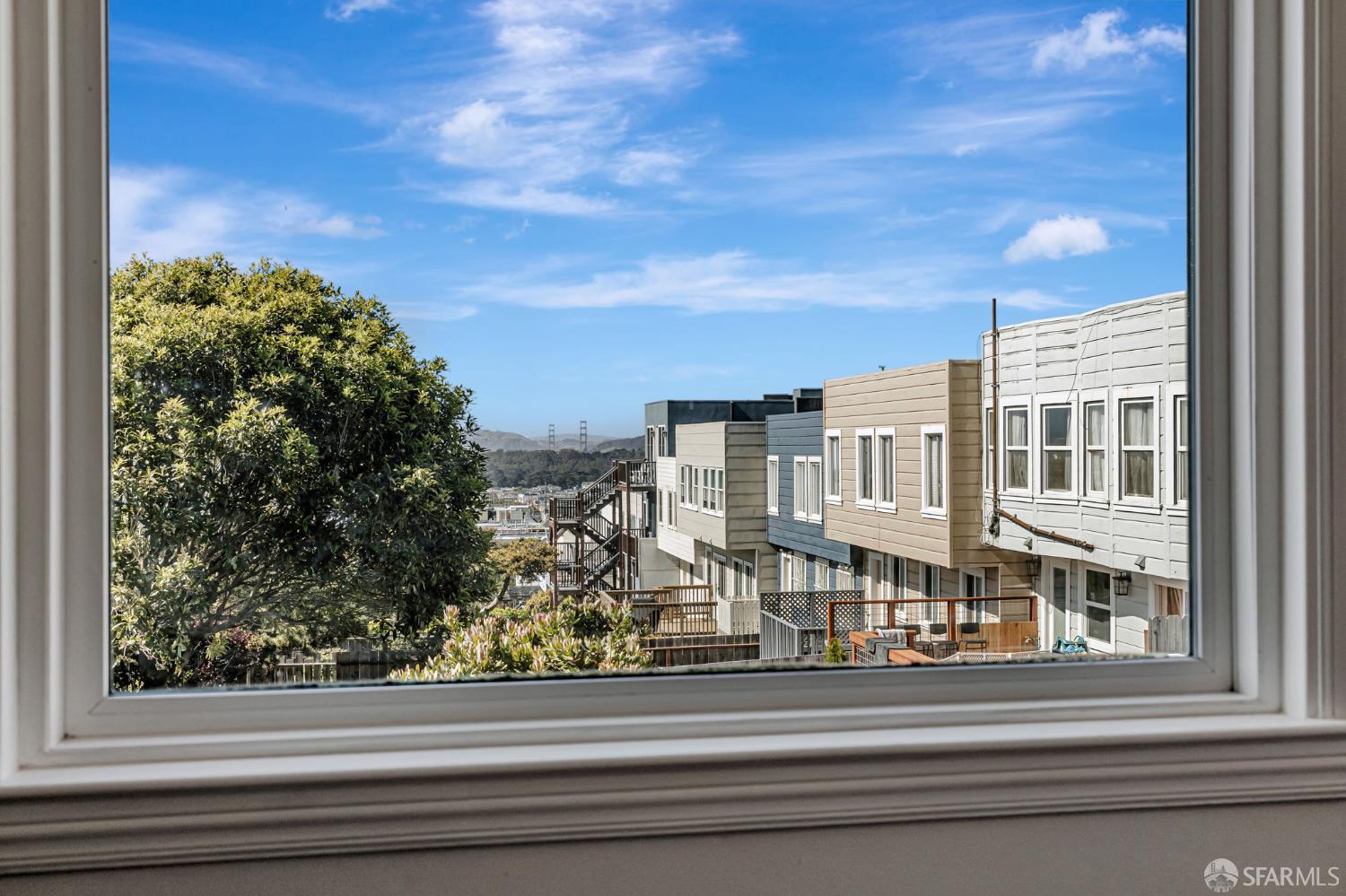 Detail Gallery Image 3 of 68 For 1722 Ortega St, San Francisco,  CA 94122 - 3 Beds | 2 Baths